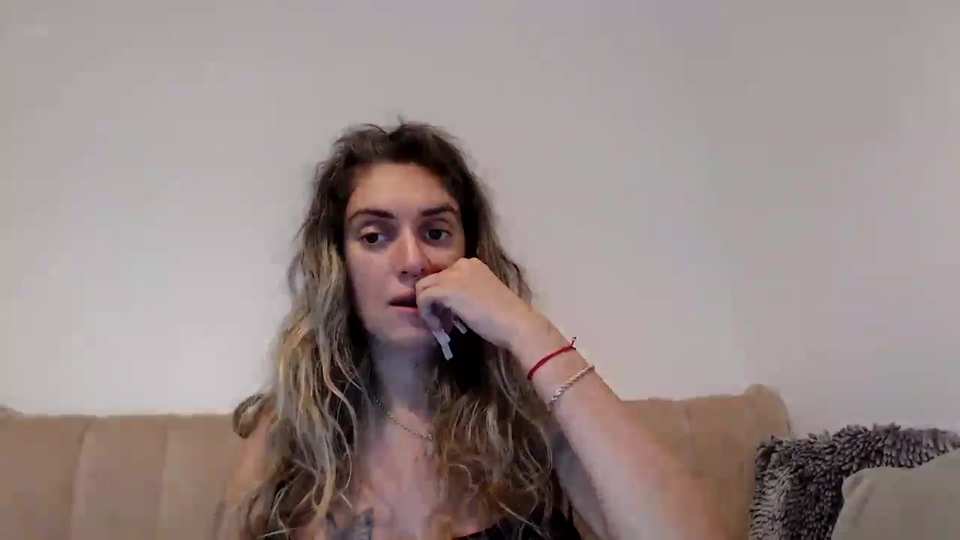 Gallery image thumbnail from MissDivinna's myfreecams stream on, 08/26/2025, 24:20 image 16 of 20