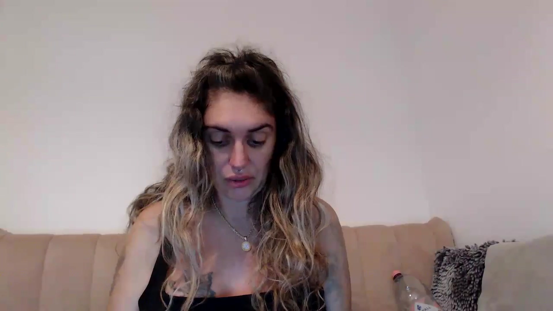 Gallery image thumbnail from MissDivinna's myfreecams stream on, 08/26/2025, 24:20 image 3 of 20