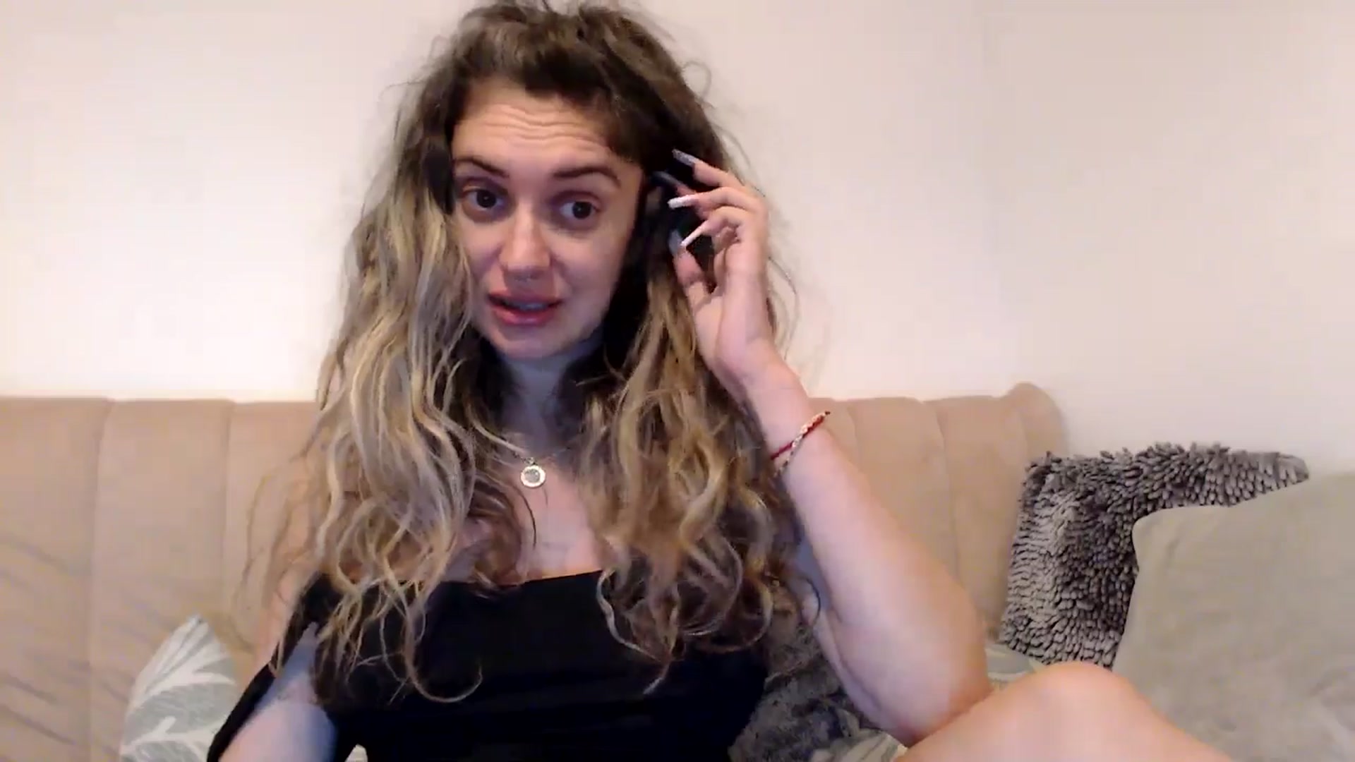 Gallery image thumbnail from MissDivinna's myfreecams stream on, 08/26/2025, 01:51 image 19 of 20