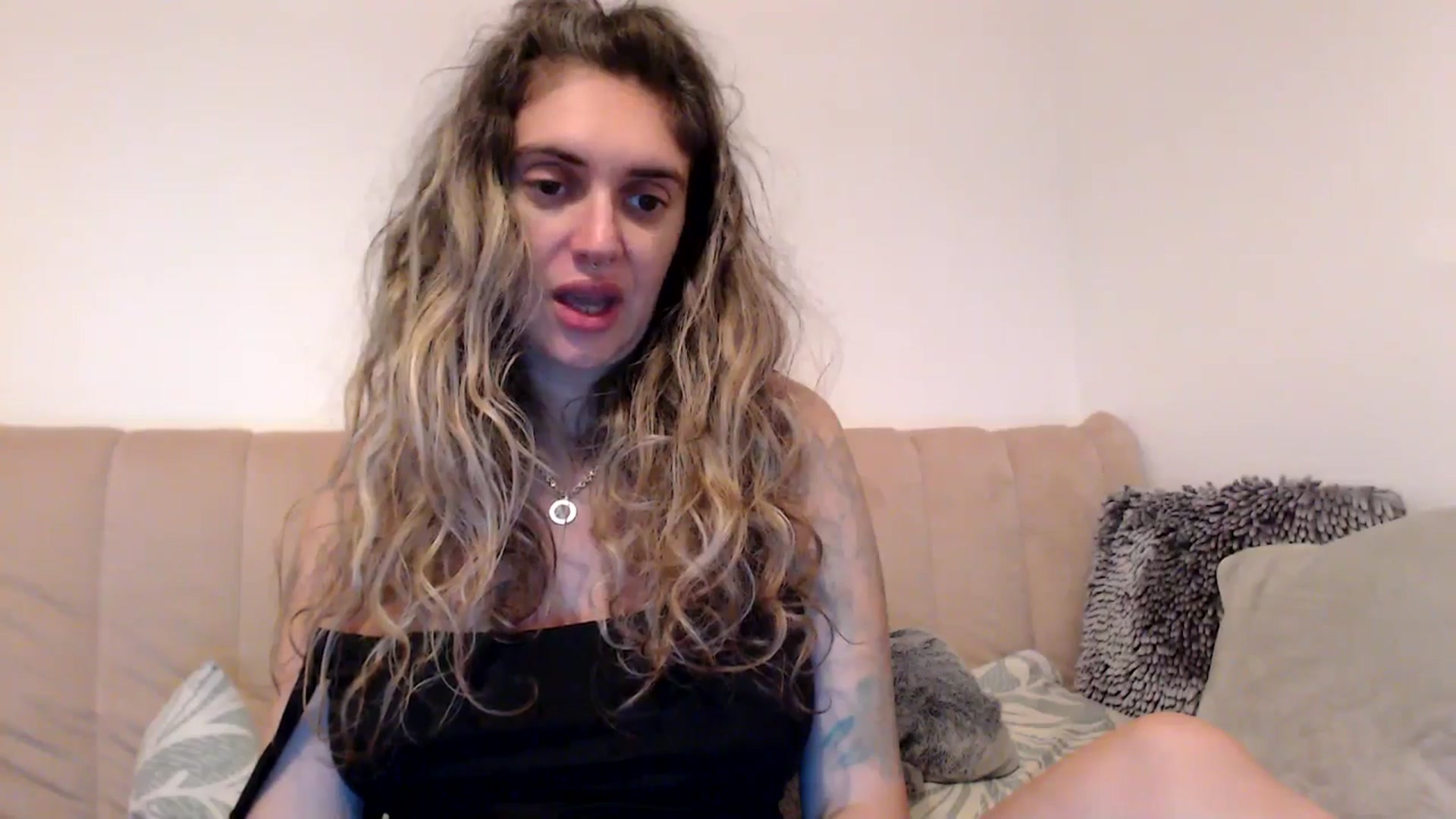 Gallery image thumbnail from MissDivinna's myfreecams stream on, 08/26/2025, 01:51 image 20 of 20