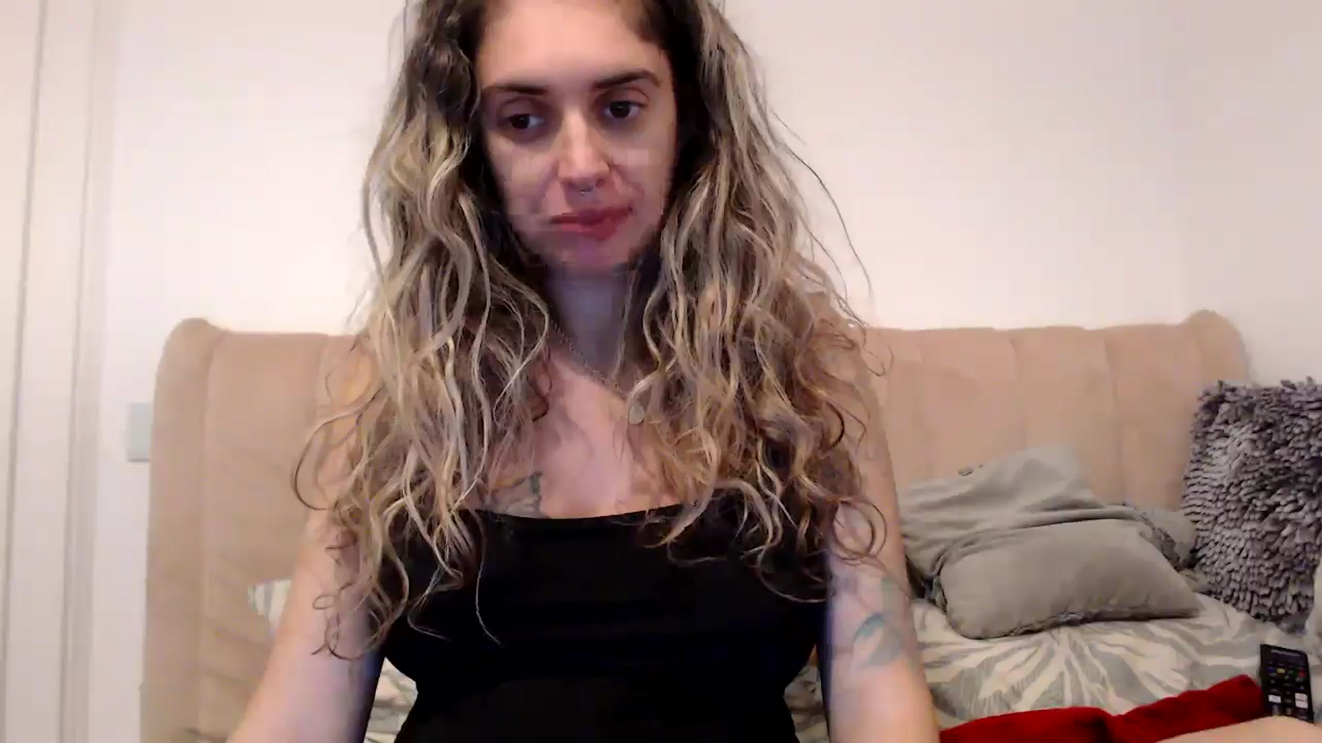Gallery image thumbnail from MissDivinna's myfreecams stream on, 08/26/2025, 21:41 image 2 of 20