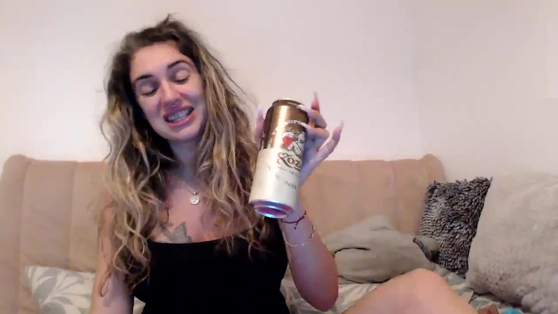 Gallery image thumbnail from MissDivinna's myfreecams stream on, 08/27/2025, 02:12 image 11 of 20
