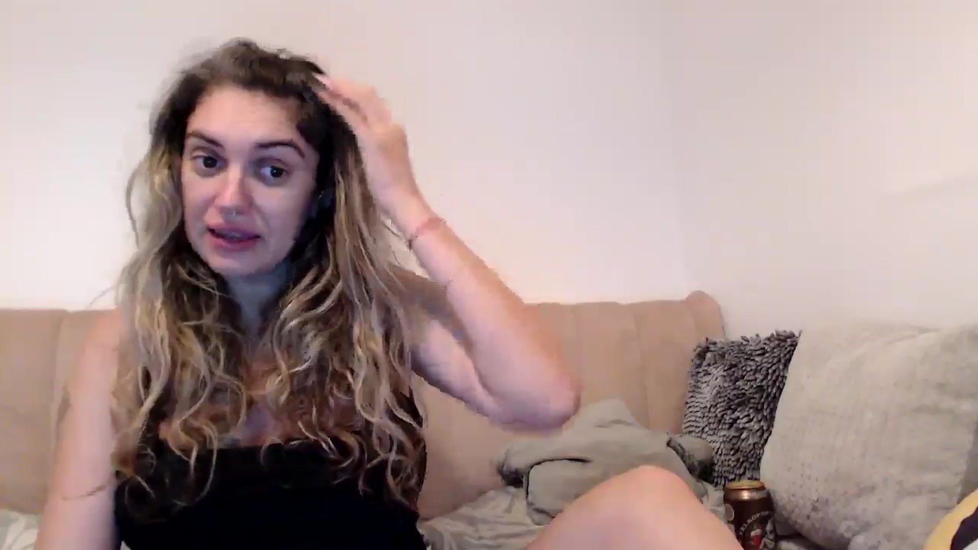 Gallery image thumbnail from MissDivinna's myfreecams stream on, 08/27/2025, 02:12 image 6 of 20