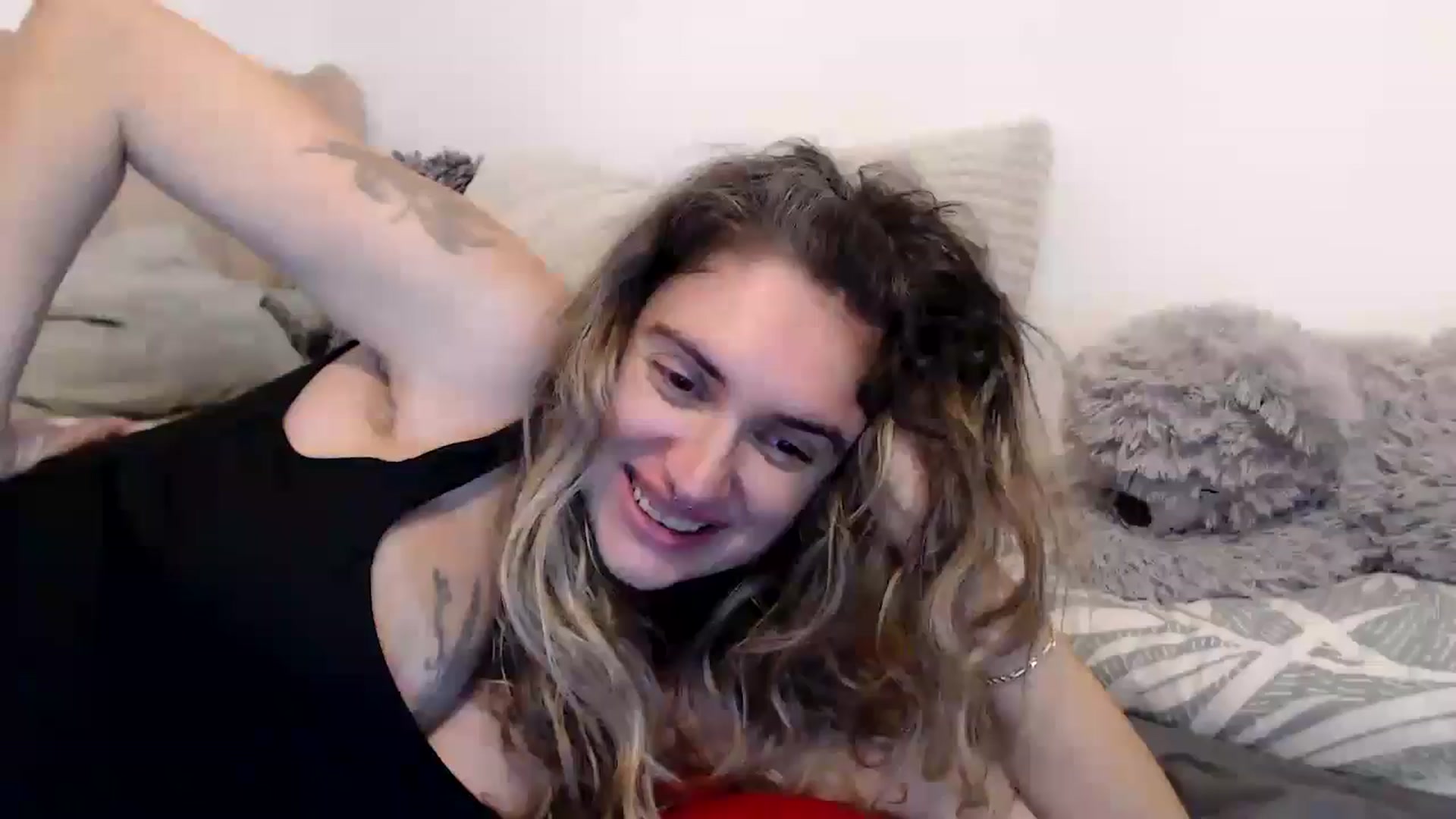 Gallery image thumbnail from MissDivinna's myfreecams stream on, 08/27/2025, 02:12 image 1 of 20