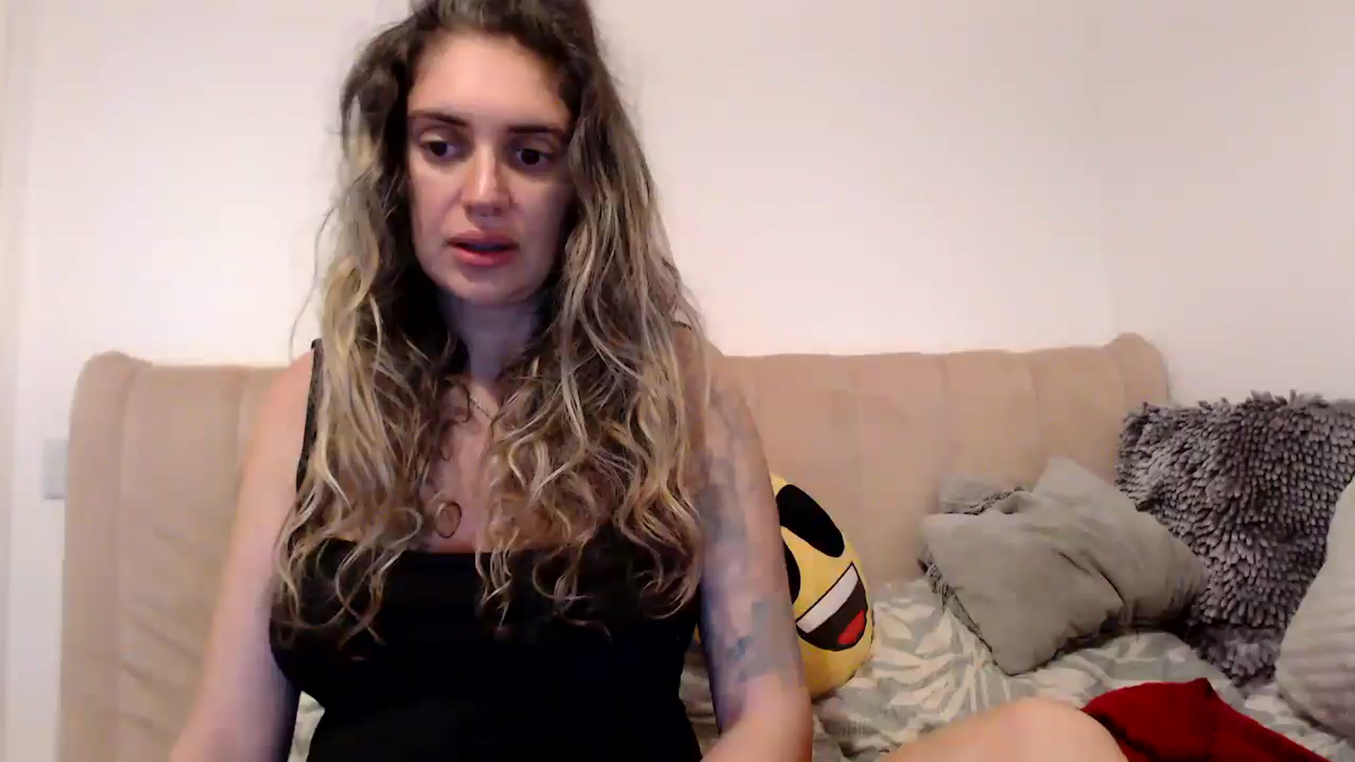Gallery image thumbnail from MissDivinna's myfreecams stream on, 08/27/2025, 22:00 image 1 of 20