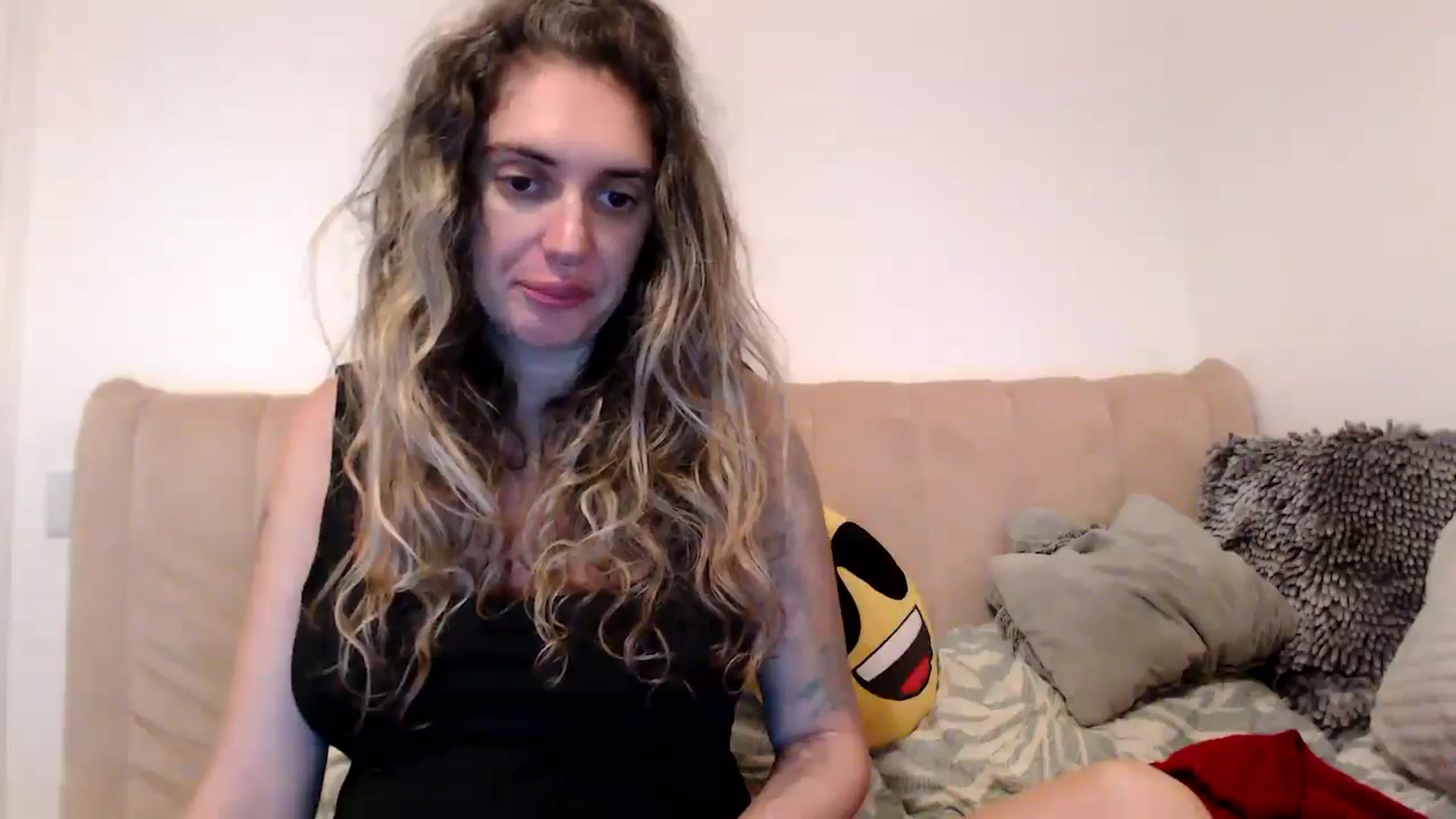 Gallery image thumbnail from MissDivinna's myfreecams stream on, 08/27/2025, 22:00 image 4 of 20
