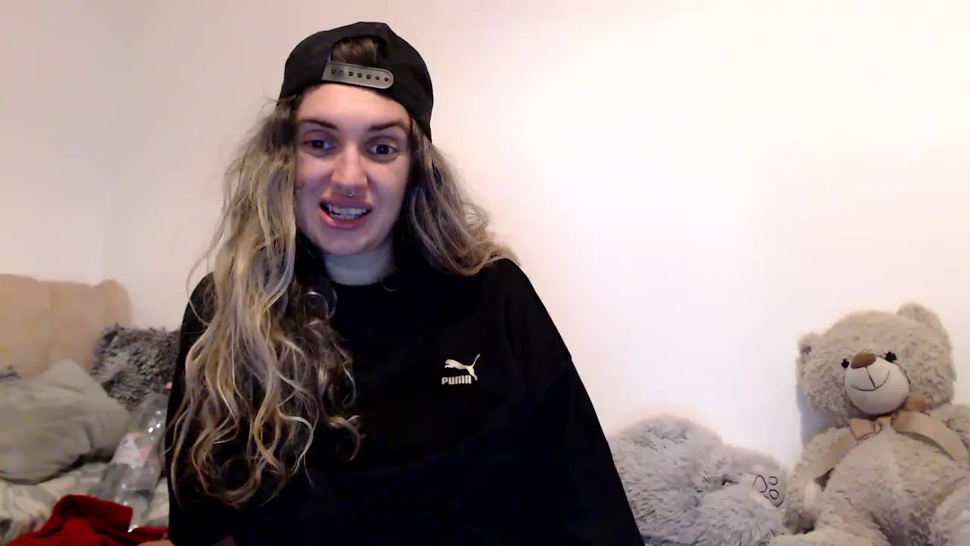 Gallery image thumbnail from MissDivinna's myfreecams stream on, 08/28/2025, 03:05 image 10 of 20
