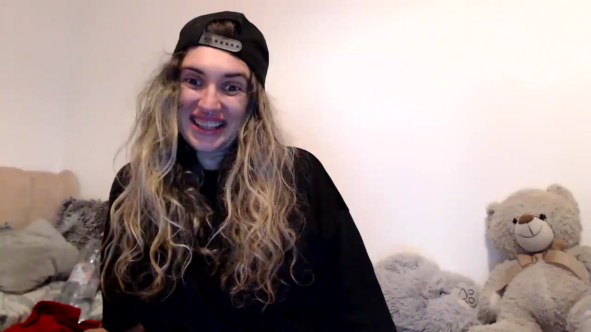 Gallery image thumbnail from MissDivinna's myfreecams stream on, 08/28/2025, 03:05 image 9 of 20
