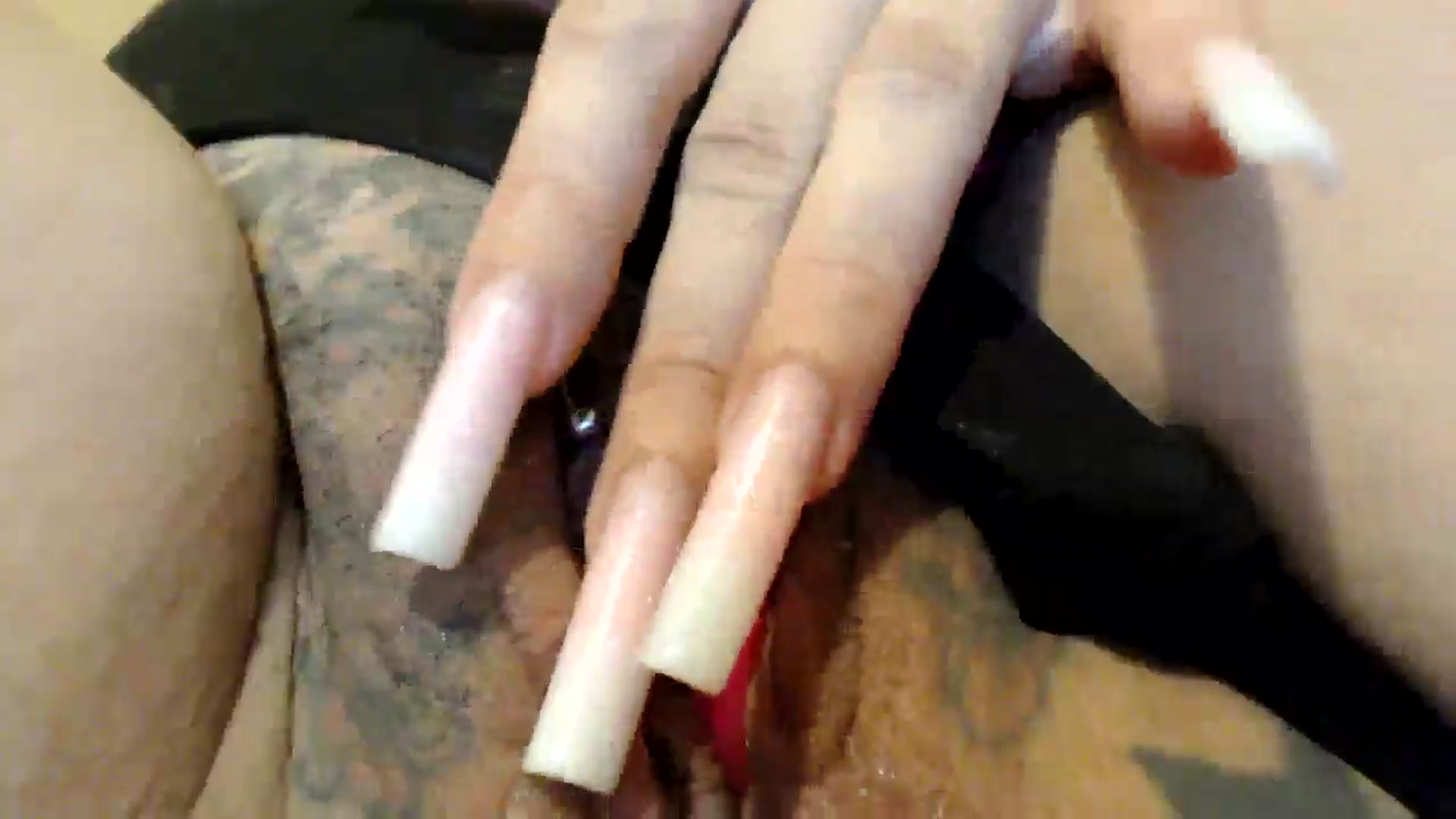 Gallery image thumbnail from MissDivinna's myfreecams stream on, 08/28/2025, 22:24 image 15 of 20