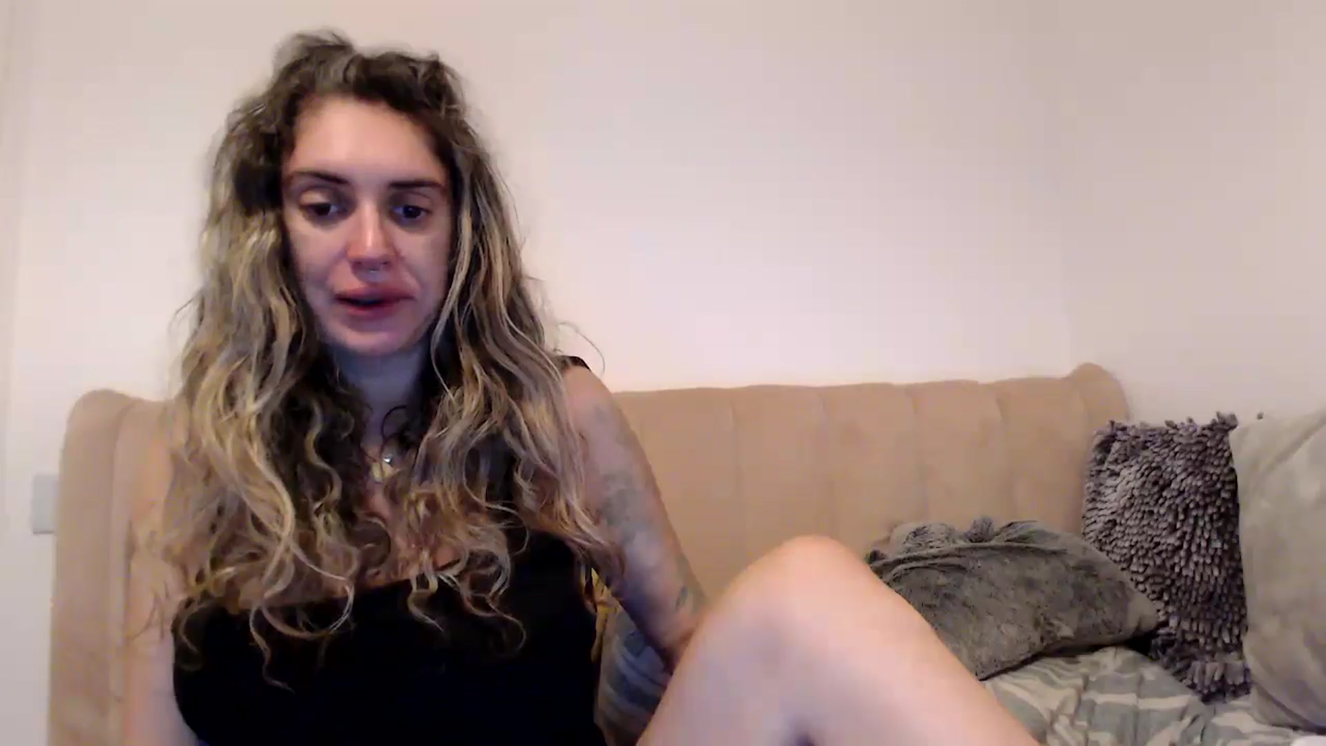 Gallery image thumbnail from MissDivinna's myfreecams stream on, 08/29/2025, 02:02 image 4 of 20