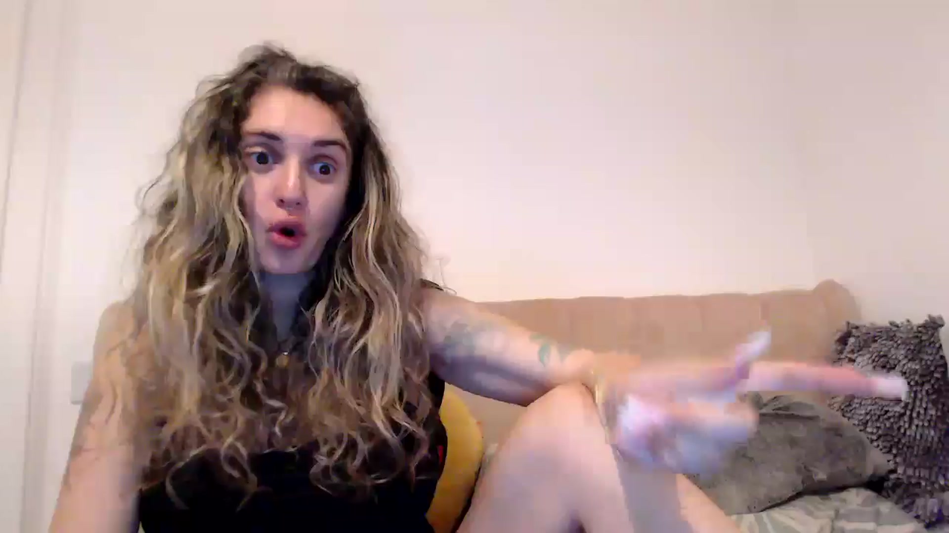 Gallery image thumbnail from MissDivinna's myfreecams stream on, 08/29/2025, 02:02 image 10 of 20