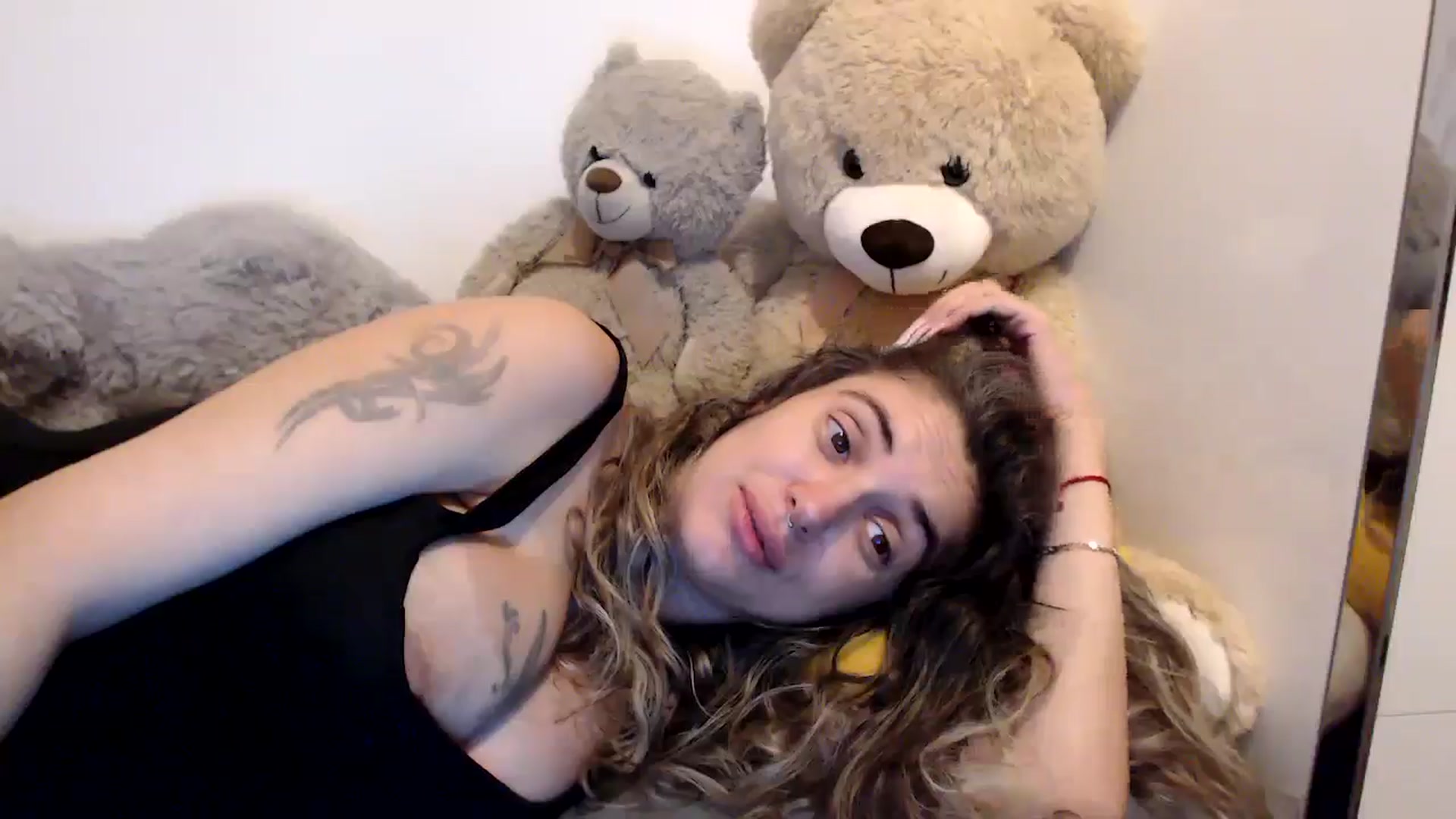 Gallery image thumbnail from MissDivinna's myfreecams stream on, 08/30/2025, 02:43 image 20 of 20