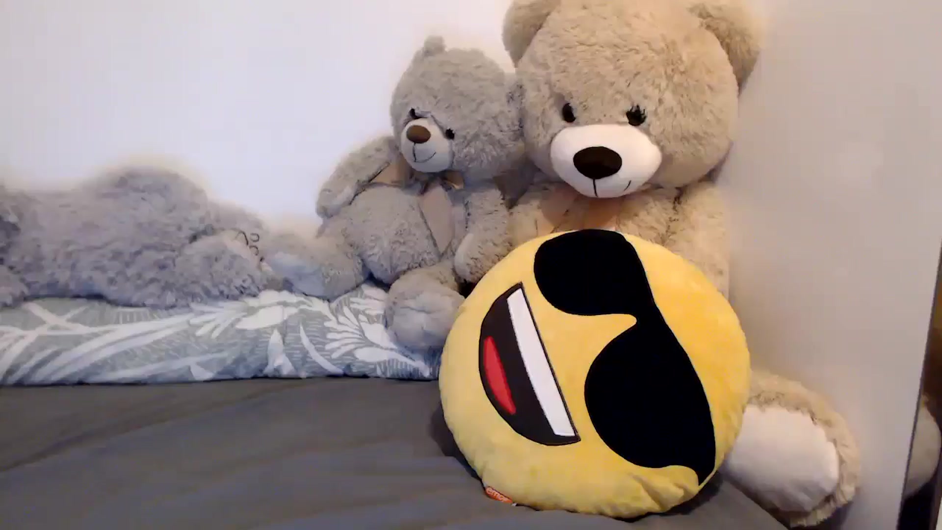 Gallery image thumbnail from MissDivinna's myfreecams stream on, 08/30/2025, 02:43 image 10 of 20