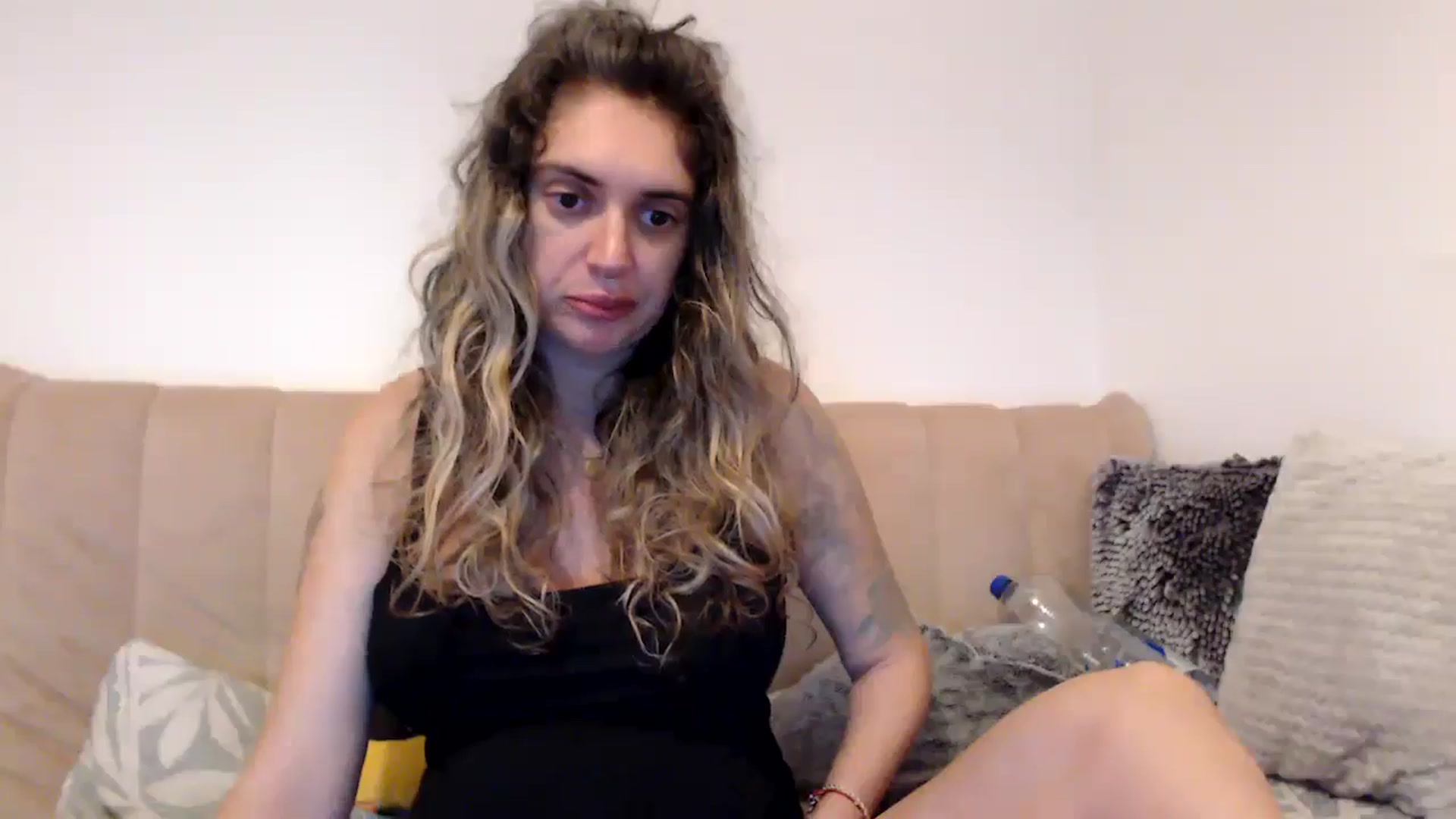 Gallery image thumbnail from MissDivinna's myfreecams stream on, 08/31/2025, 24:55 image 8 of 20