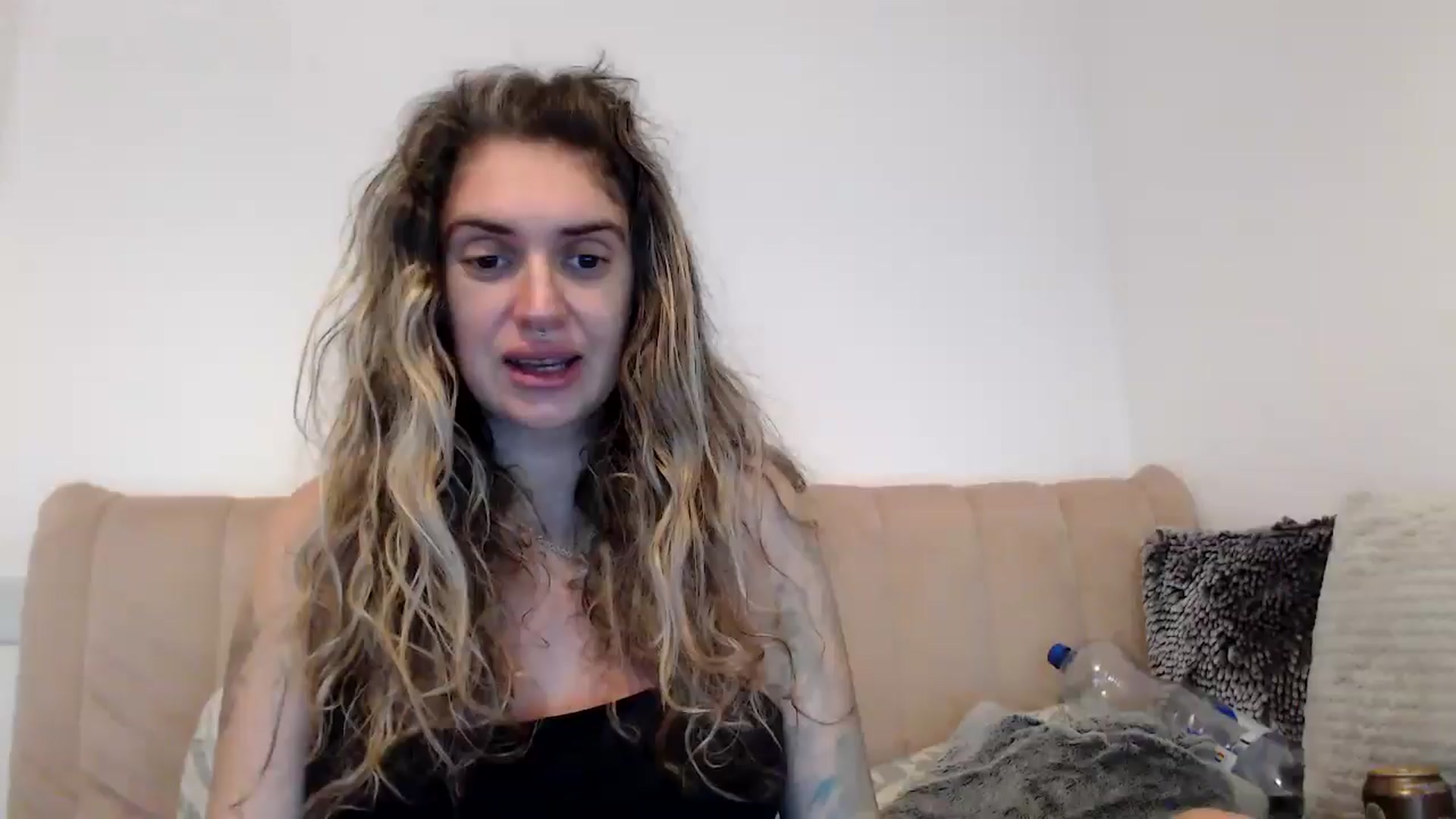 Gallery image thumbnail from MissDivinna's myfreecams stream on, 08/31/2025, 05:39 image 1 of 20