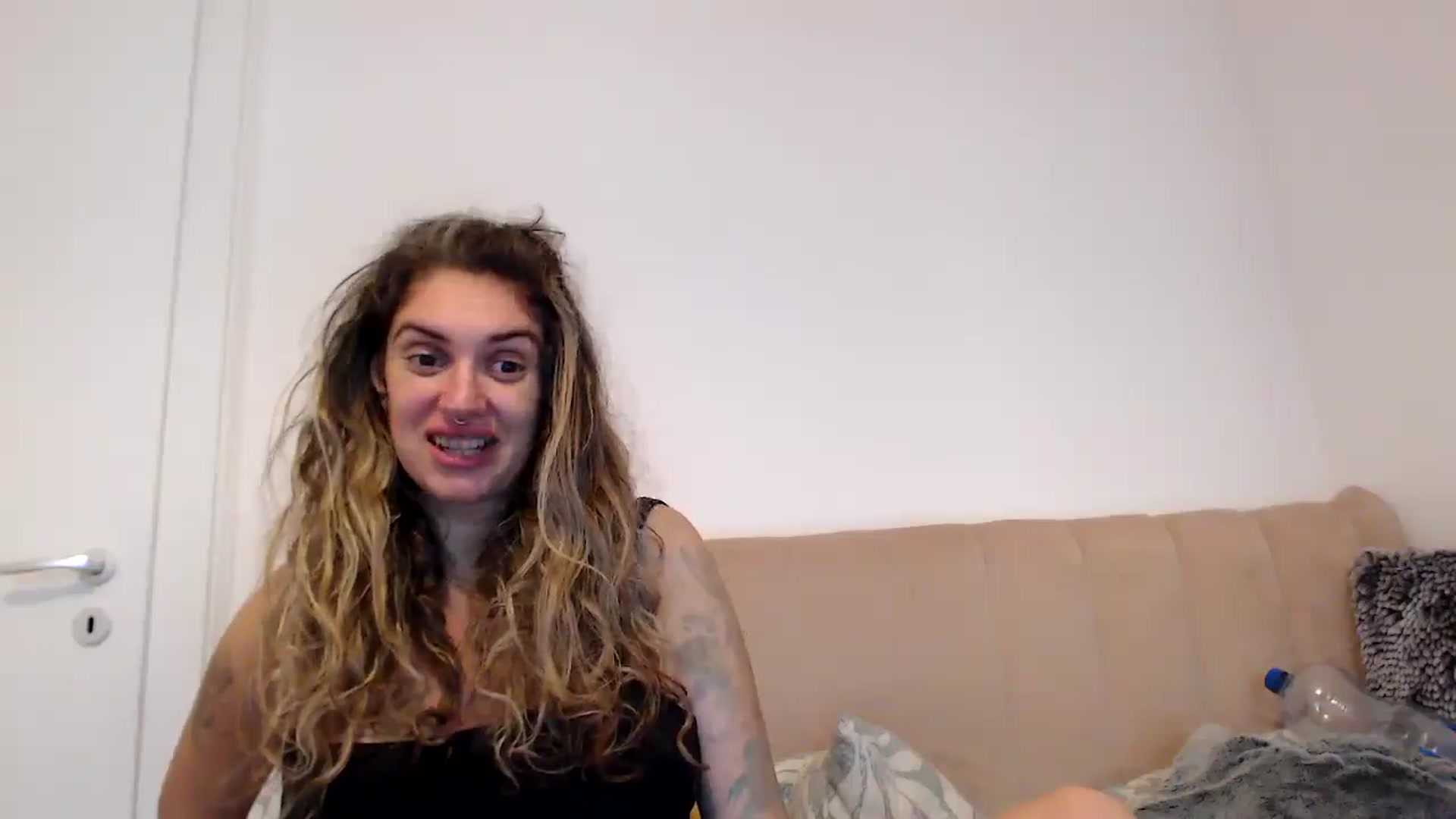Gallery image thumbnail from MissDivinna's myfreecams stream on, 08/31/2025, 05:39 image 16 of 20