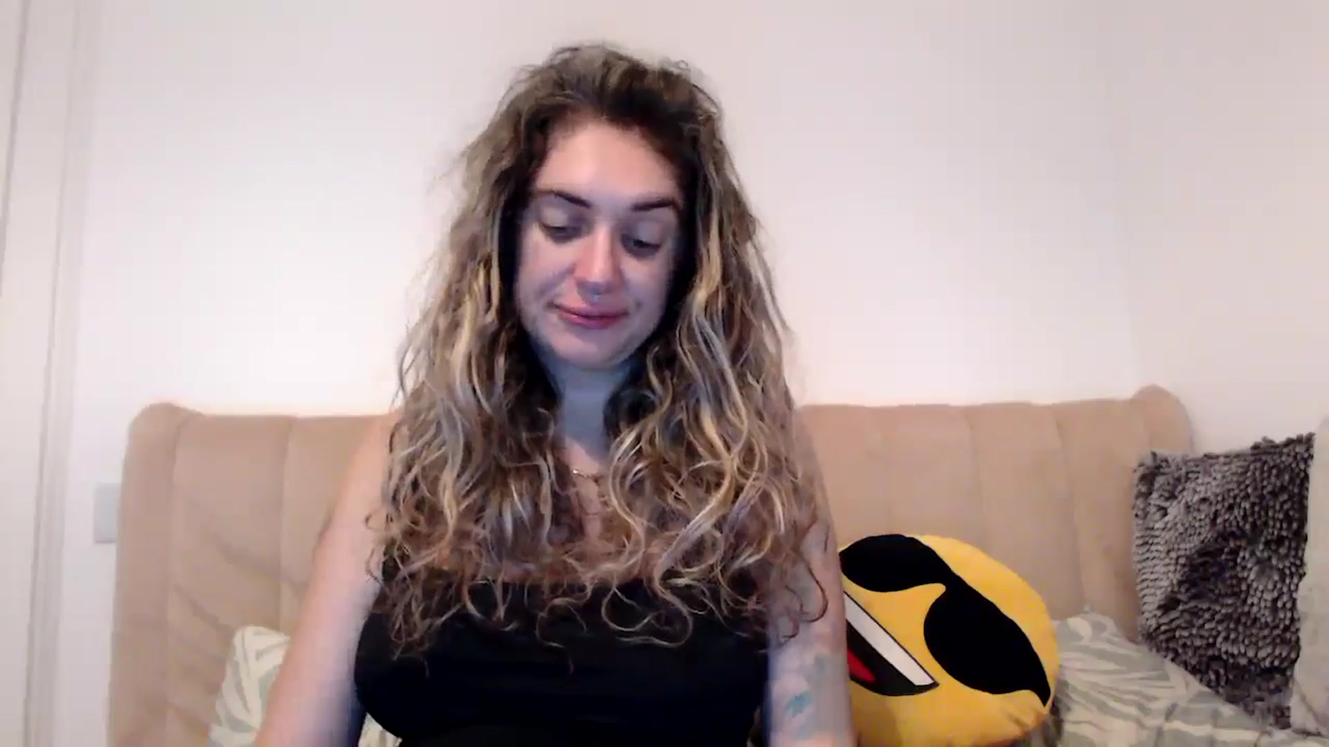 Gallery image thumbnail from MissDivinna's myfreecams stream on, 08/31/2025, 21:59 image 4 of 20