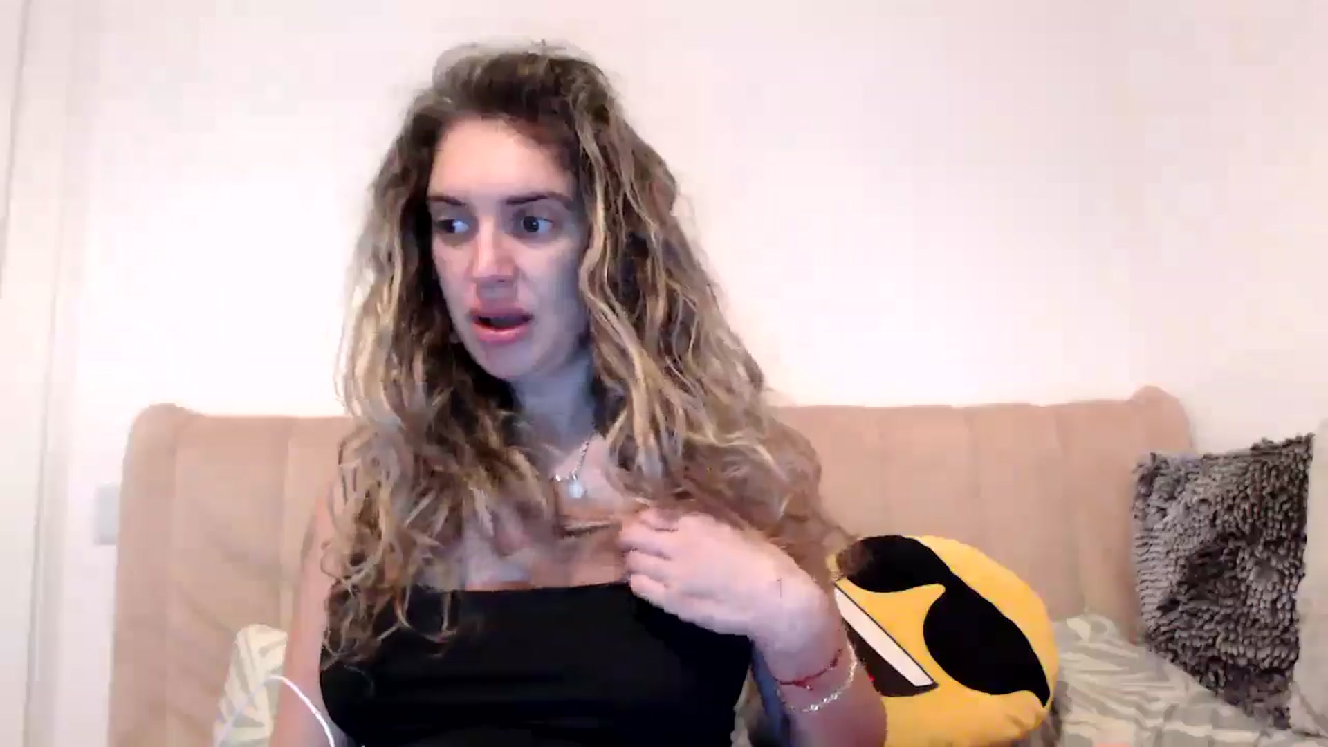 Gallery image thumbnail from MissDivinna's myfreecams stream on, 08/31/2025, 21:59 image 5 of 20