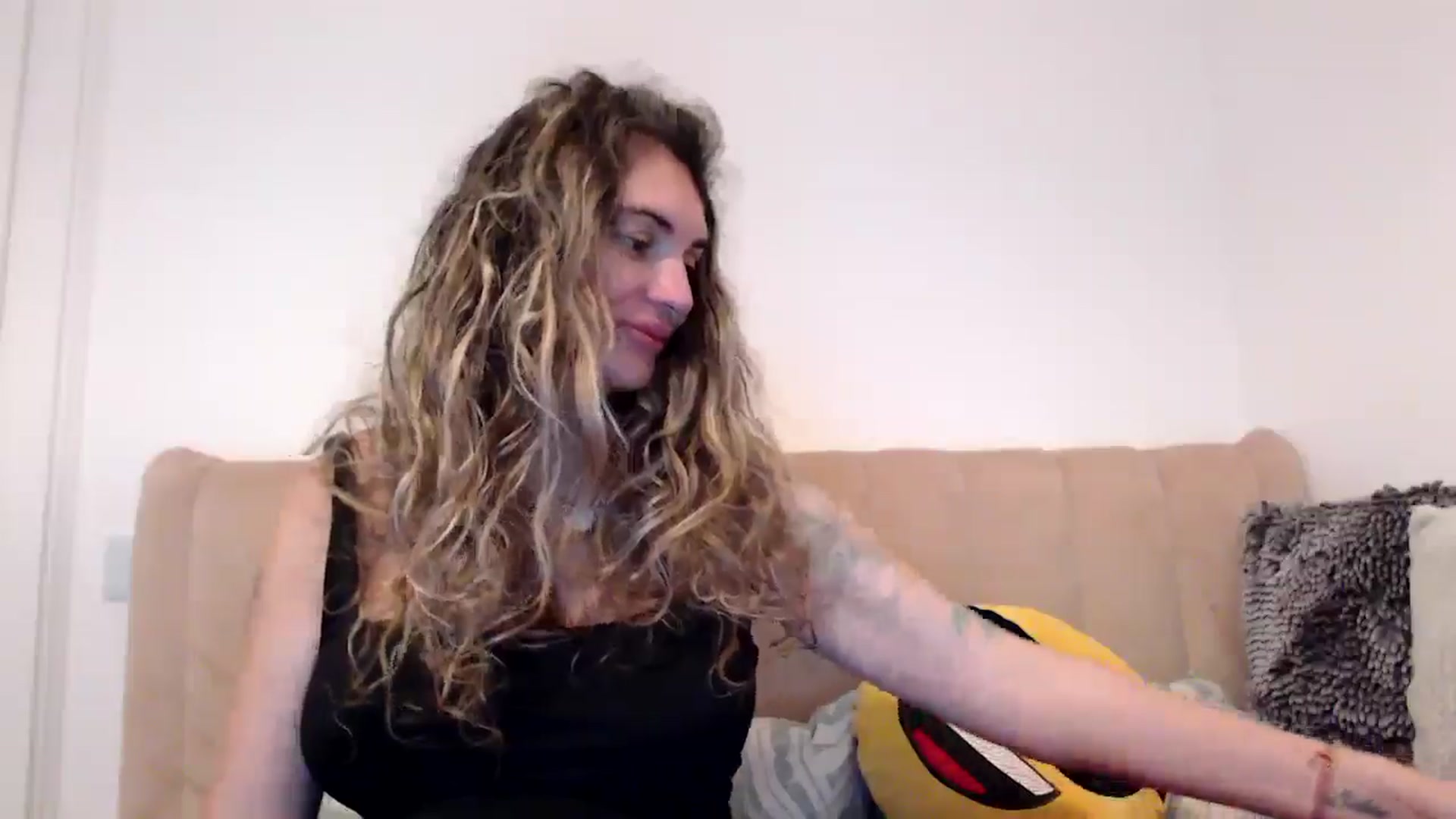 Gallery image thumbnail from MissDivinna's myfreecams stream on, 08/31/2025, 21:59 image 14 of 20