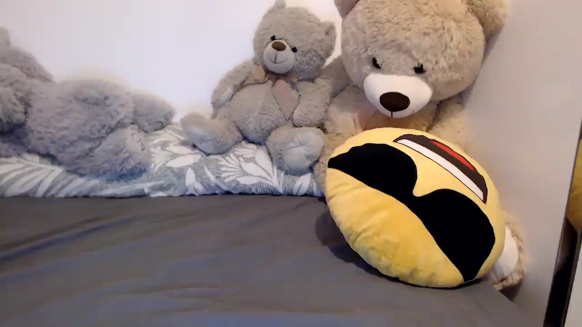 Gallery image thumbnail from MissDivinna's myfreecams stream on, 08/31/2025, 23:31 image 5 of 20