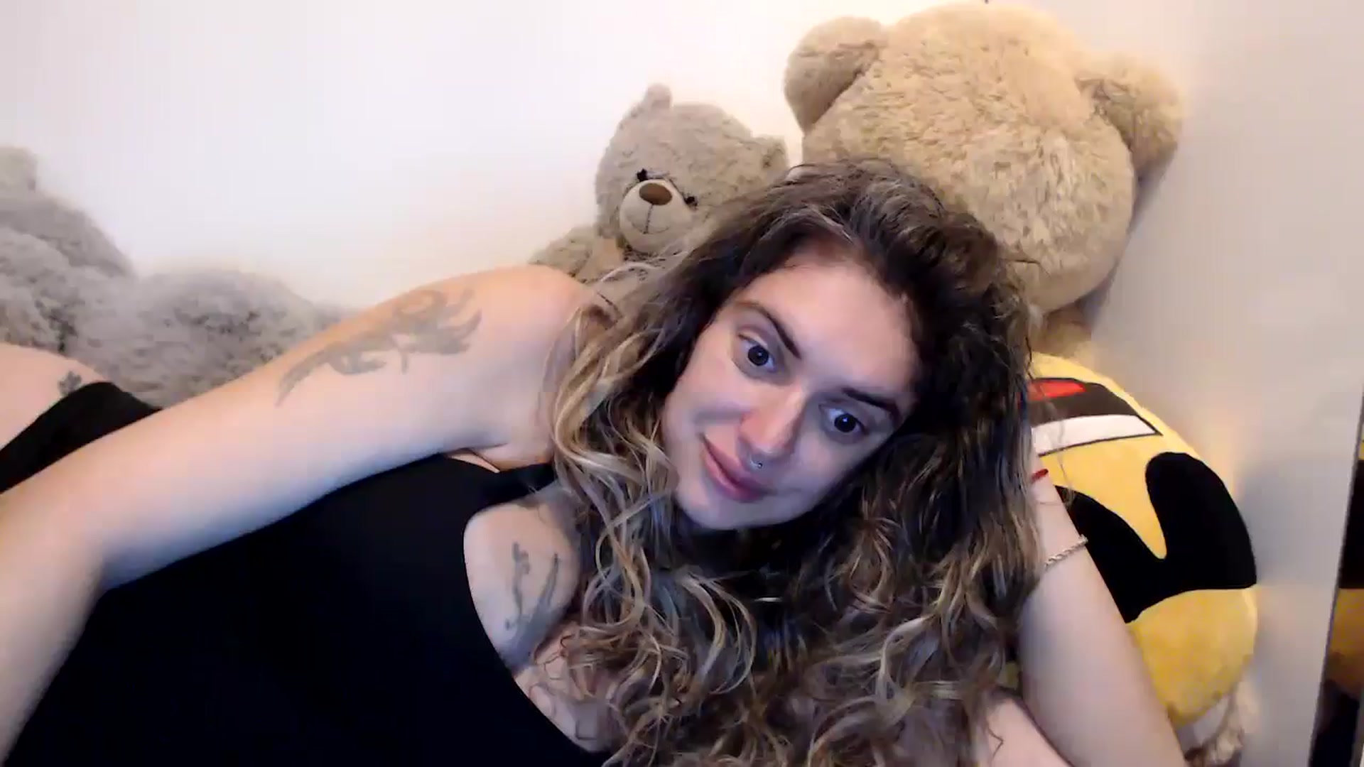 Gallery image thumbnail from MissDivinna's myfreecams stream on, 08/31/2025, 23:31 image 1 of 20