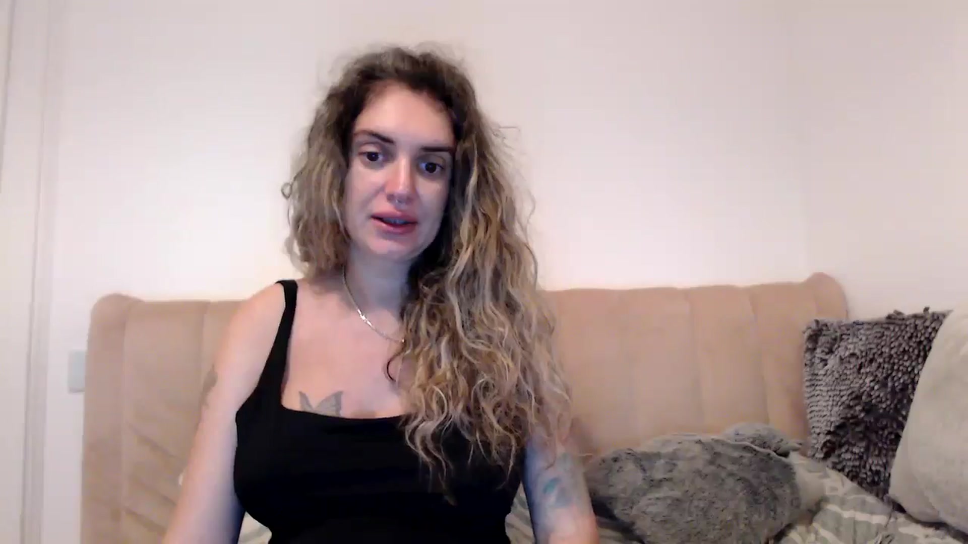 Gallery image thumbnail from MissDivinna's myfreecams stream on, 09/01/2025, 22:17 image 3 of 20