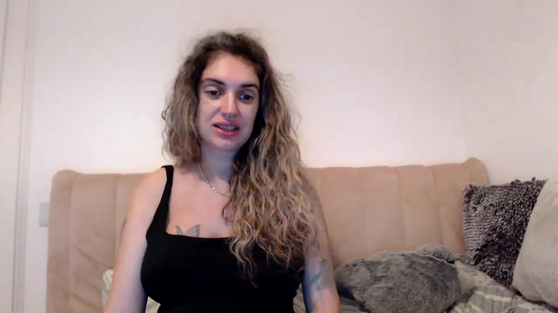 Gallery image thumbnail from MissDivinna's myfreecams stream on, 09/01/2025, 22:17 image 6 of 20