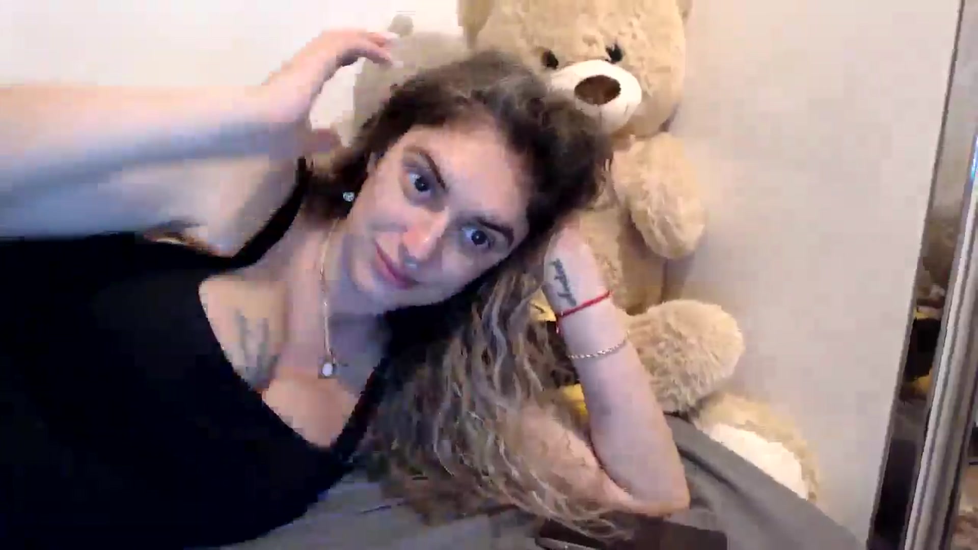 Gallery image thumbnail from MissDivinna's myfreecams stream on, 09/01/2025, 23:08 image 20 of 20