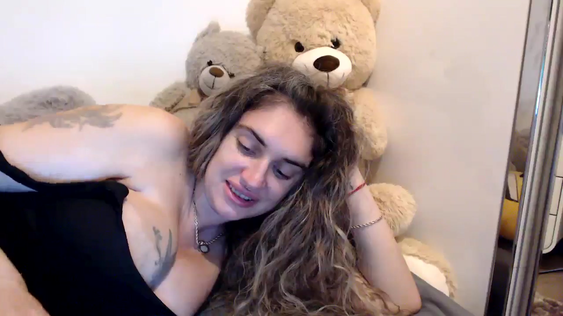 Gallery image thumbnail from MissDivinna's myfreecams stream on, 09/01/2025, 23:40 image 18 of 20