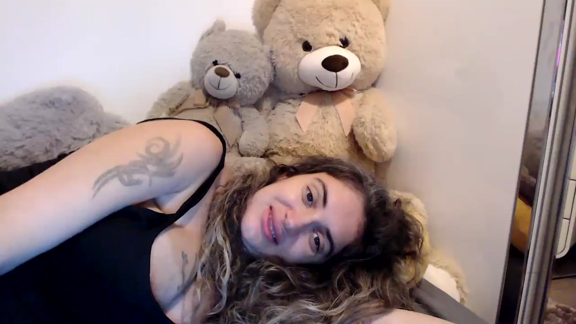 Gallery image thumbnail from MissDivinna's myfreecams stream on, 09/02/2025, 24:09 image 5 of 20