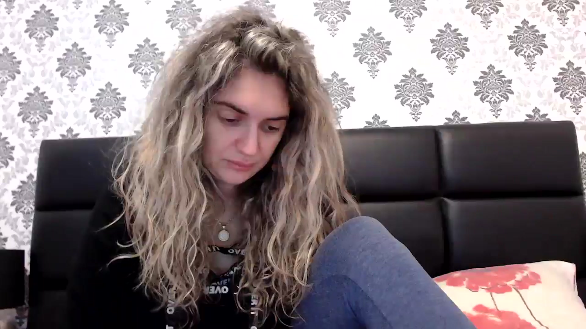 Gallery image thumbnail from MissDivinna's myfreecams stream on, 09/25/2025, 02:07 image 14 of 20