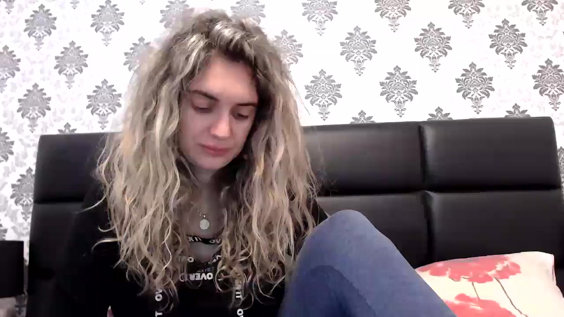 Gallery image thumbnail from MissDivinna's myfreecams stream on, 09/25/2025, 02:07 image 18 of 20