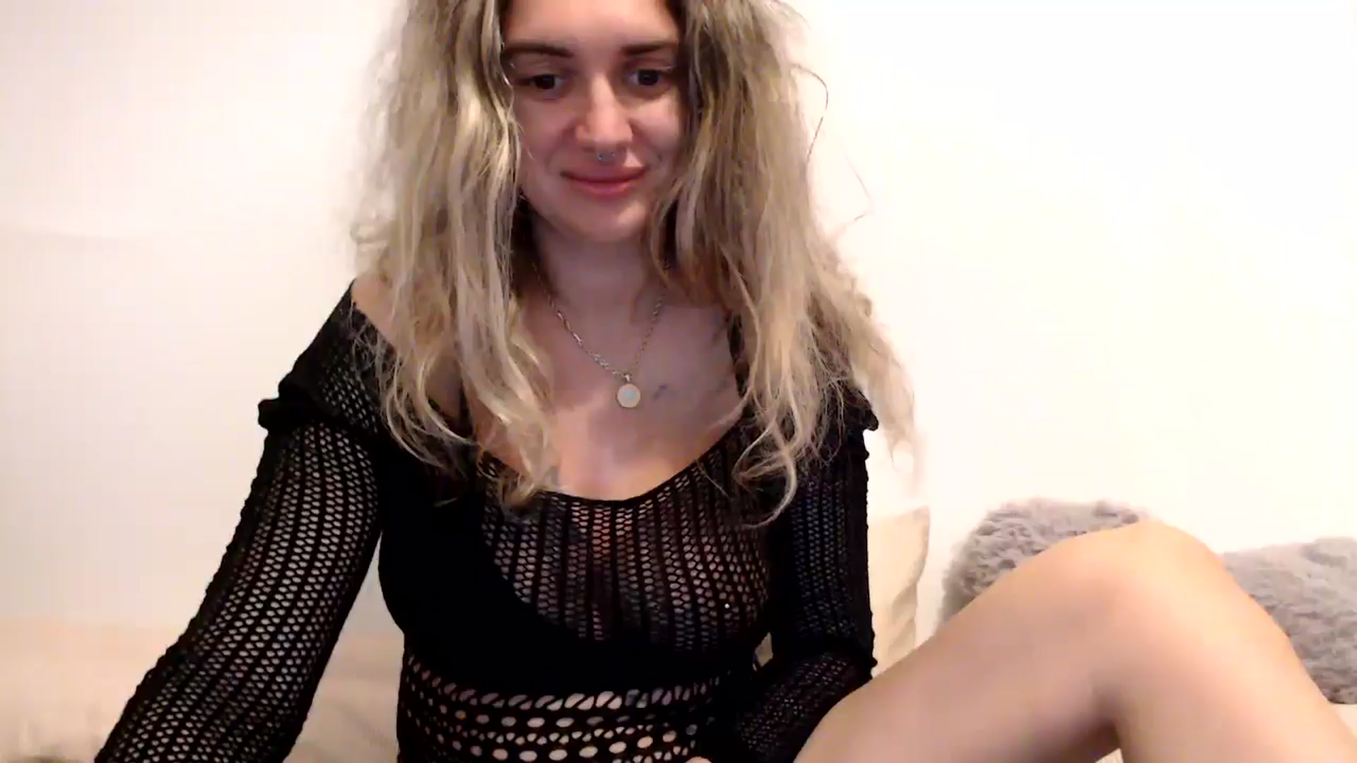 Gallery image thumbnail from MissDivinna's myfreecams stream on, 10/02/2025, 01:24 image 15 of 20