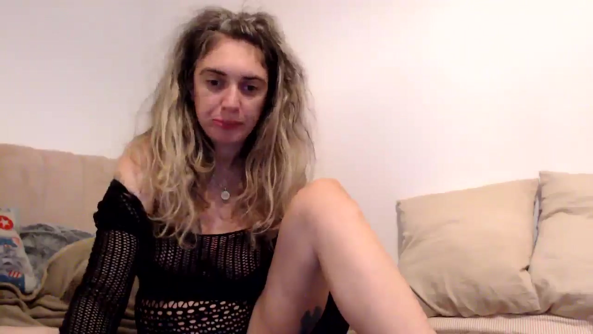 Gallery image thumbnail from MissDivinna's myfreecams stream on, 10/05/2025, 01:15 image 3 of 20