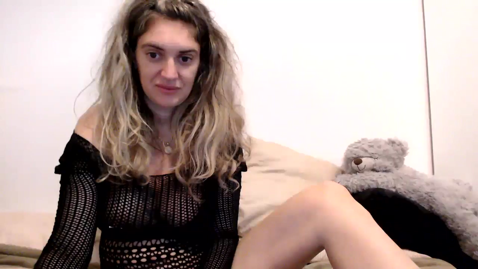 Gallery image thumbnail from MissDivinna's myfreecams stream on, 10/05/2025, 03:52 image 2 of 20