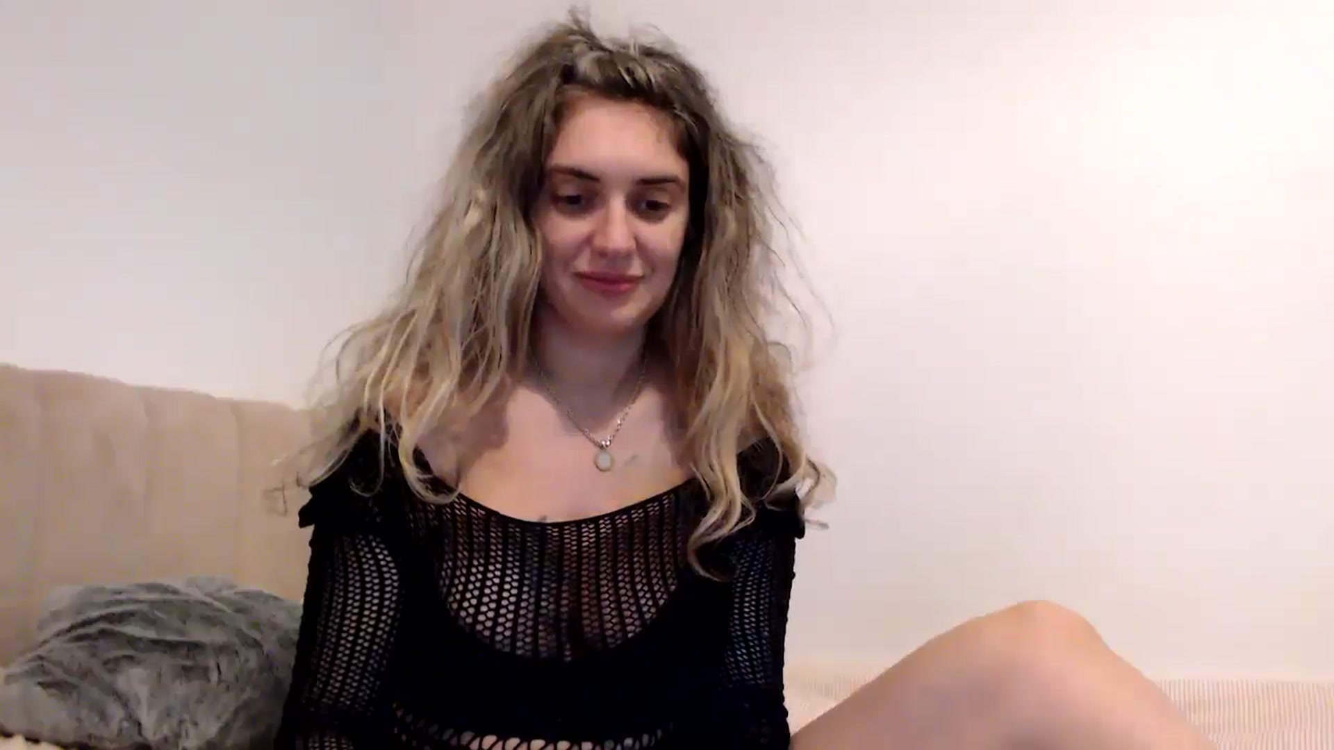 Gallery image thumbnail from MissDivinna's myfreecams stream on, 10/05/2025, 03:52 image 16 of 20