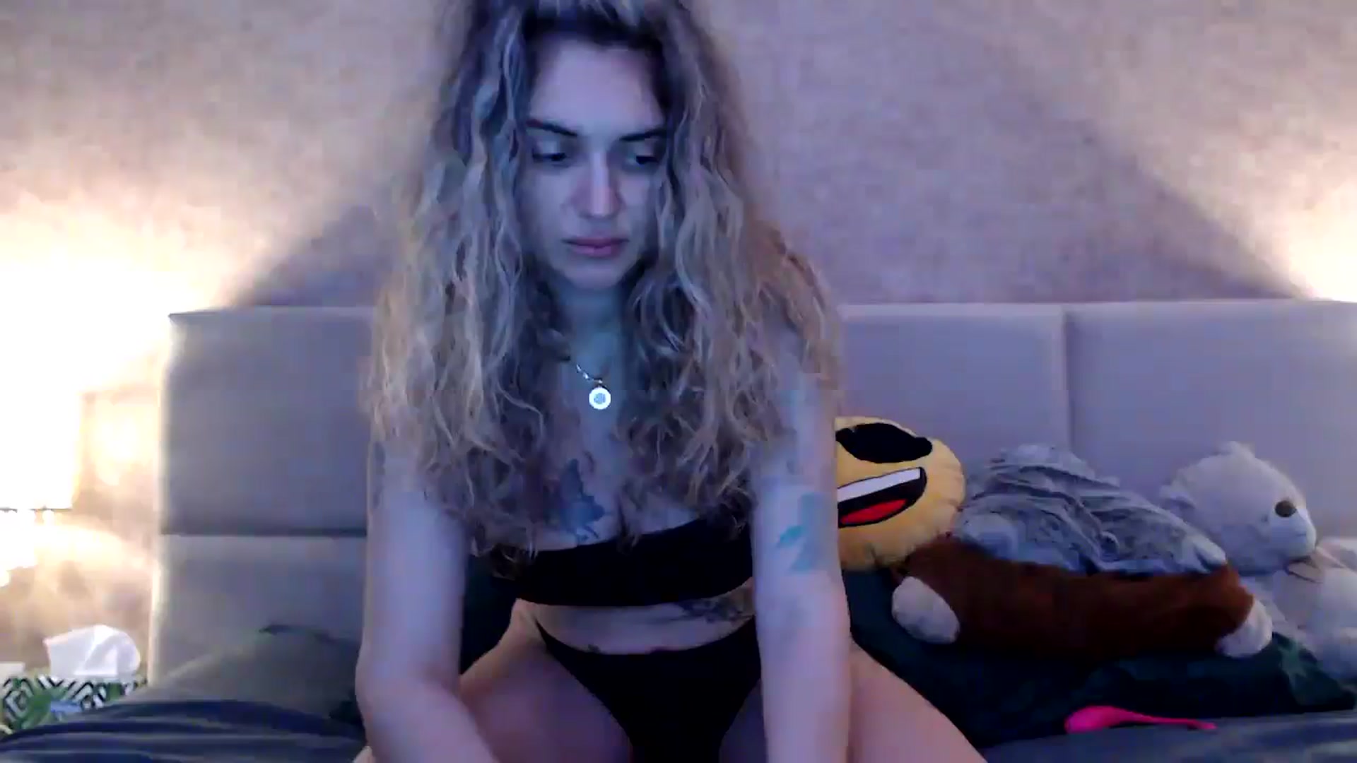 Gallery image thumbnail from MissDivinna's myfreecams stream on, 10/06/2025, 22:02 image 4 of 20