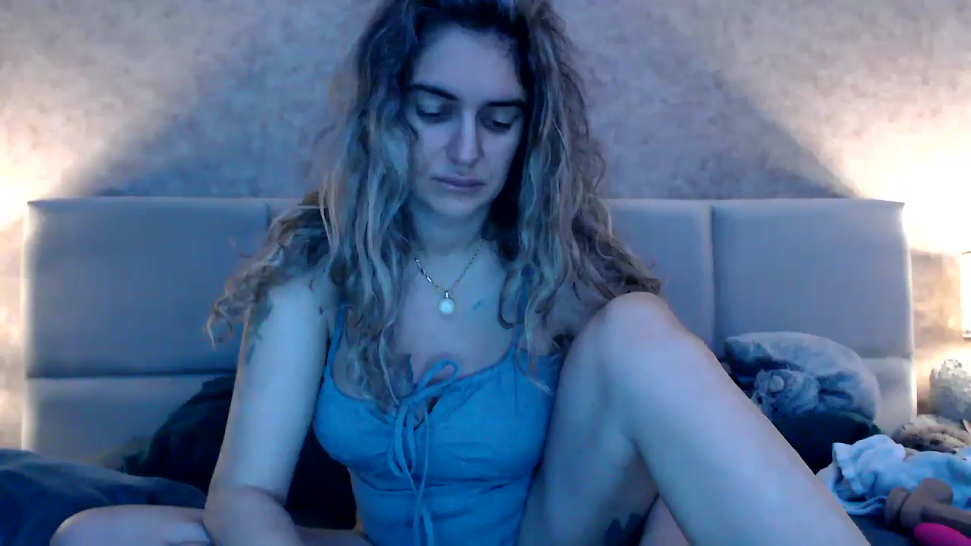 Gallery image thumbnail from MissDivinna's myfreecams stream on, 10/12/2025, 04:00 image 2 of 20