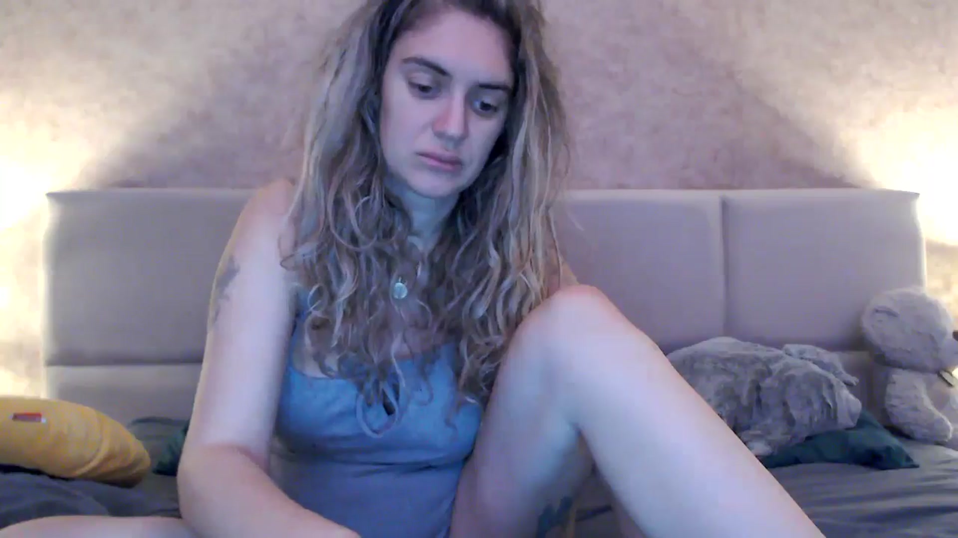 Gallery image thumbnail from MissDivinna's myfreecams stream on, 10/14/2025, 01:53 image 4 of 20