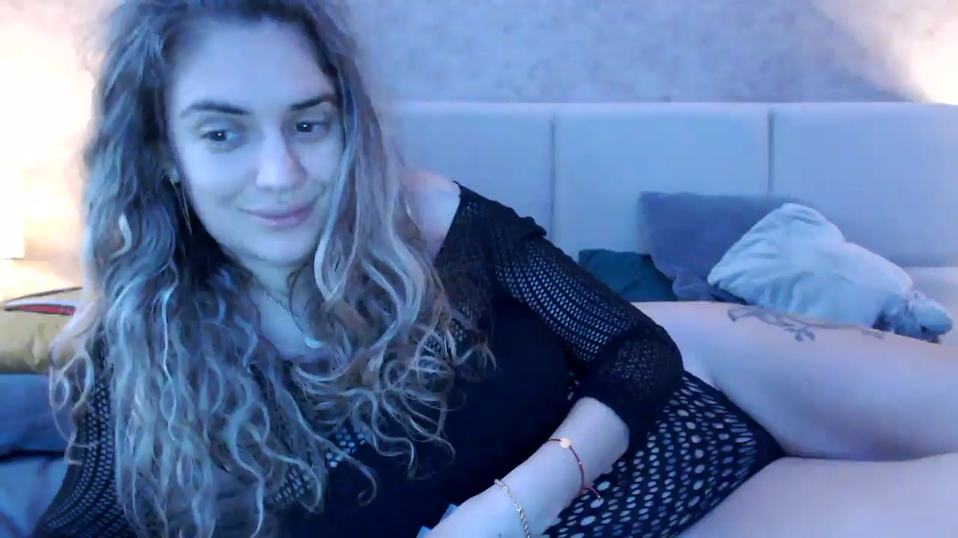 Gallery image thumbnail from MissDivinna's myfreecams stream on, 10/16/2025, 06:26 image 3 of 20