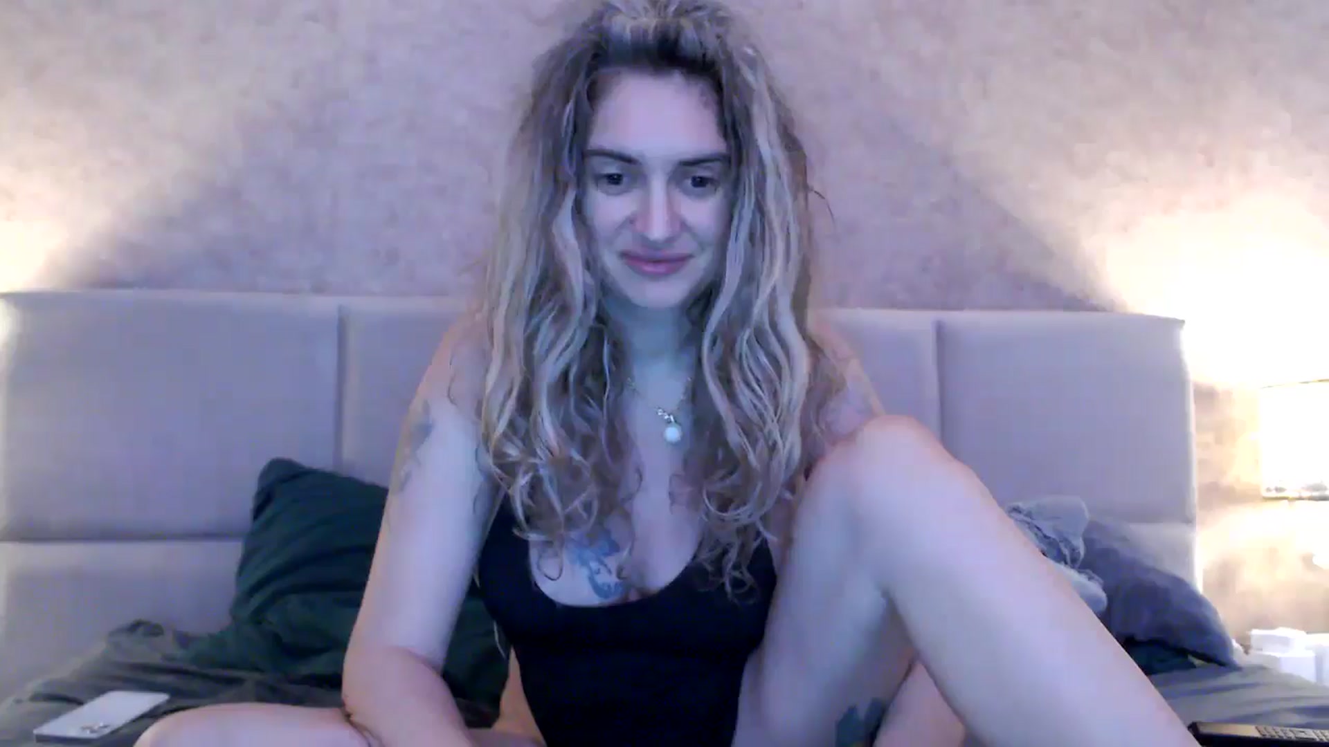 Gallery image thumbnail from MissDivinna's myfreecams stream on, 10/17/2025, 04:27 image 9 of 20