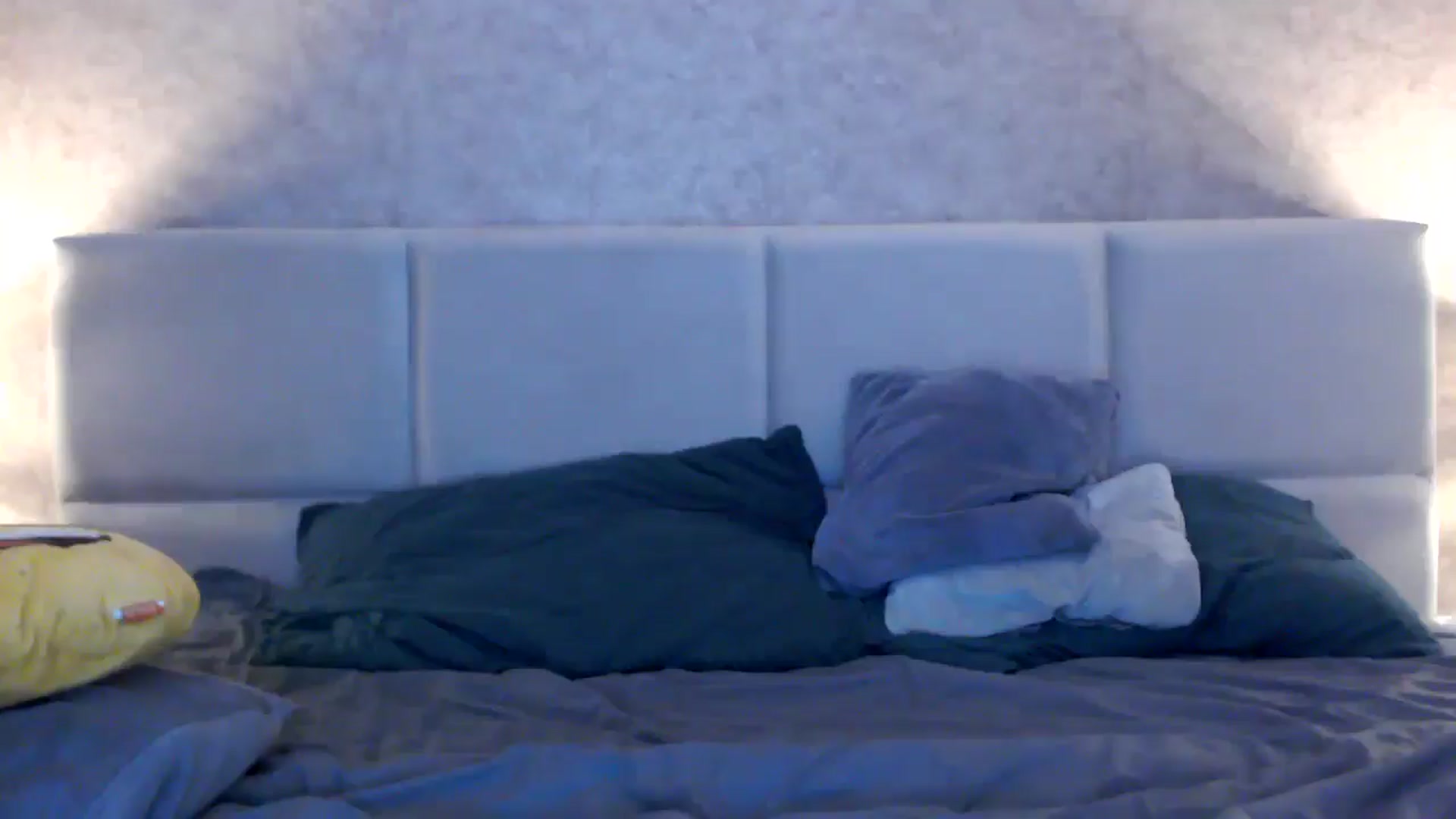 Gallery image thumbnail from MissDivinna's myfreecams stream on, 10/20/2025, 24:34 image 19 of 20
