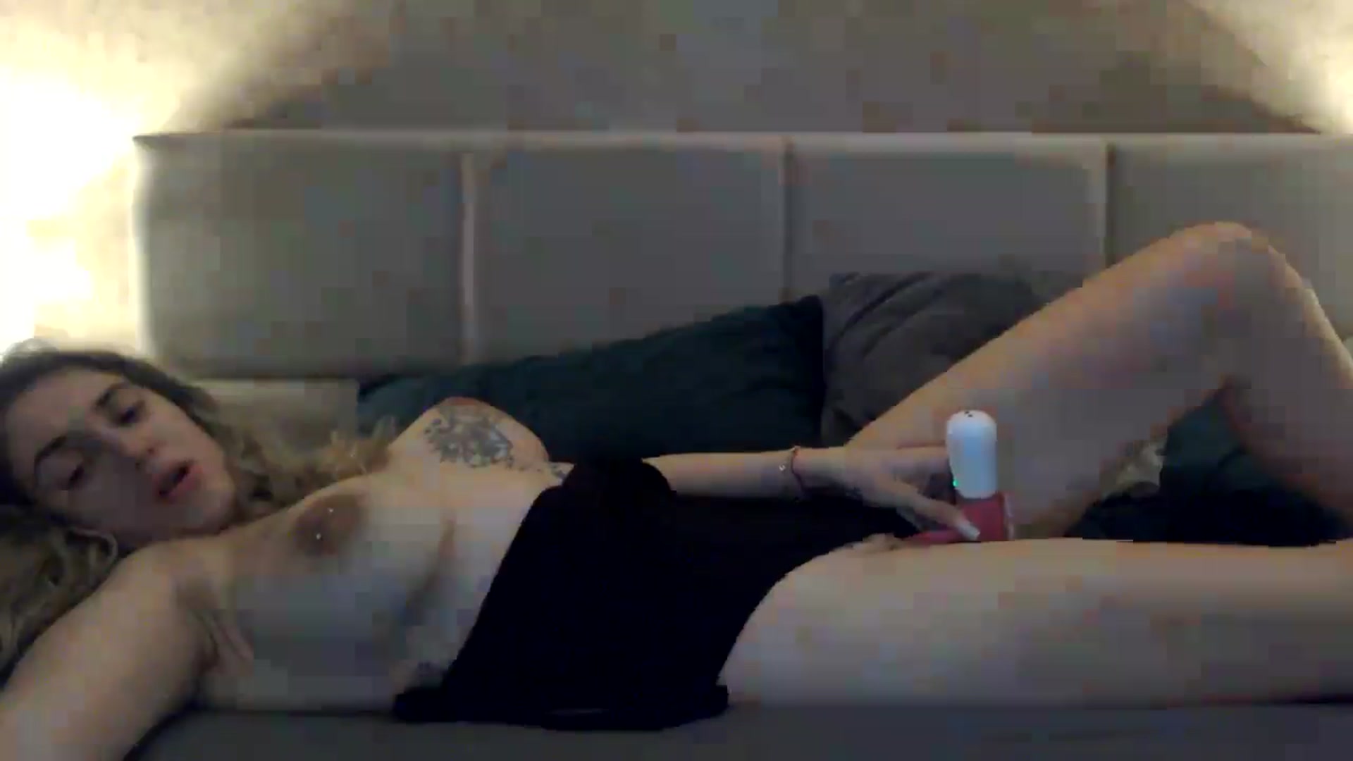 Gallery image thumbnail from MissDivinna's myfreecams stream on, 10/20/2025, 24:34 image 10 of 20