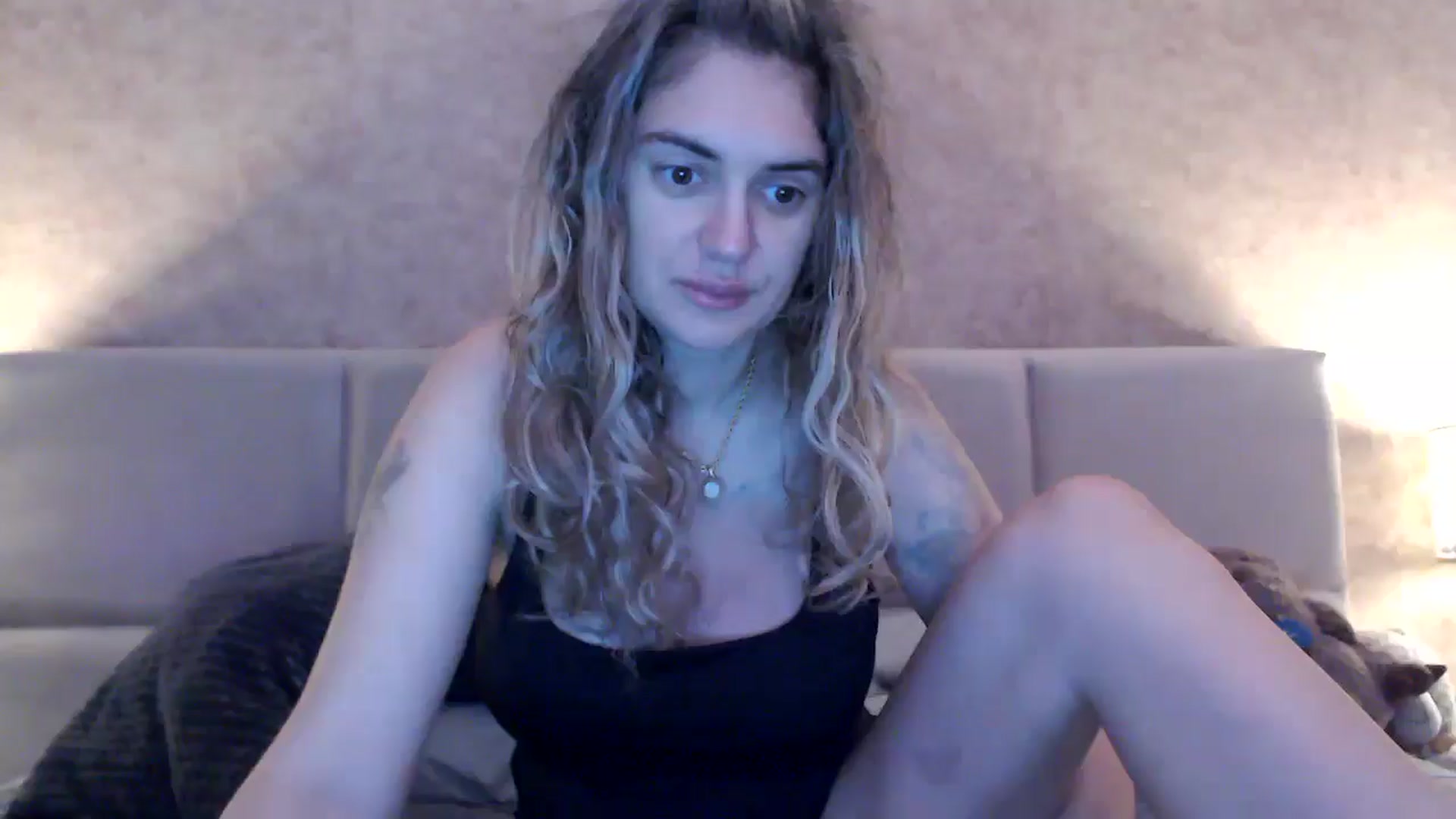 Gallery image thumbnail from MissDivinna's myfreecams stream on, 10/23/2025, 24:03 image 4 of 20