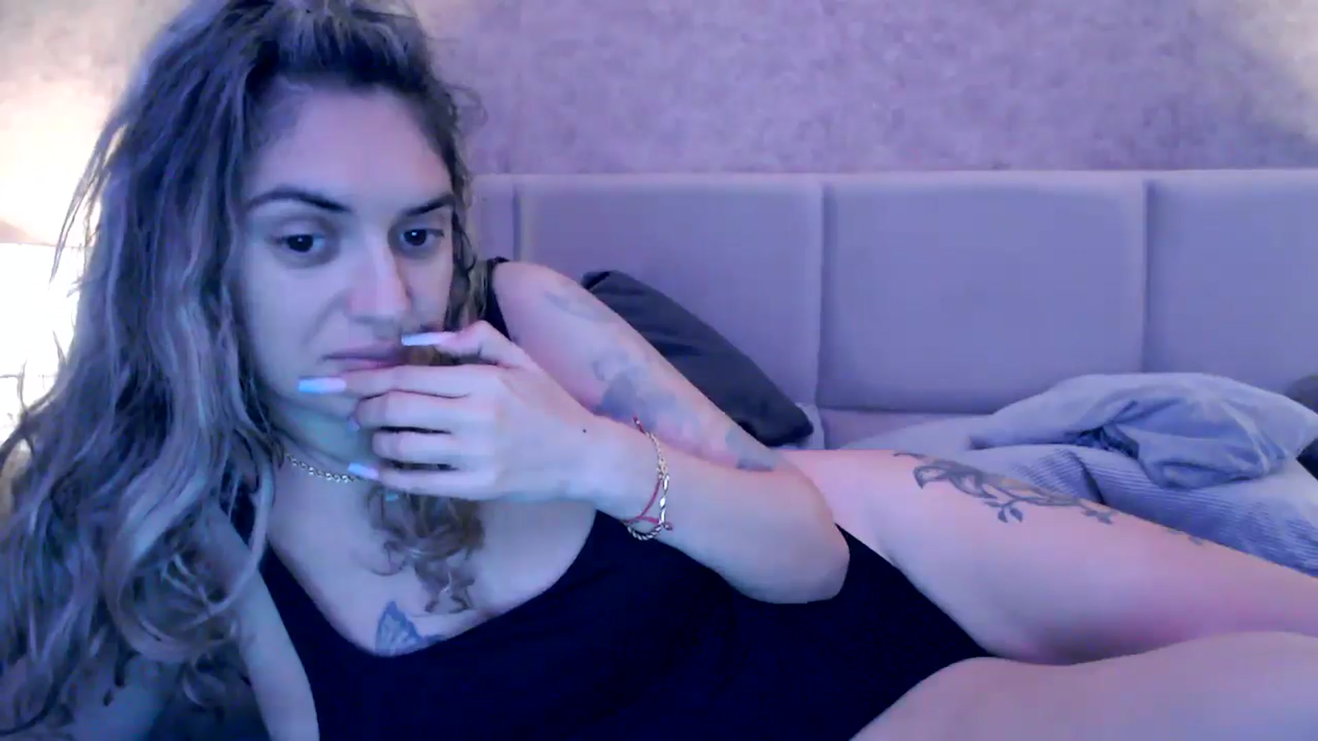 Gallery image thumbnail from MissDivinna's myfreecams stream on, 10/23/2025, 01:35 image 16 of 20