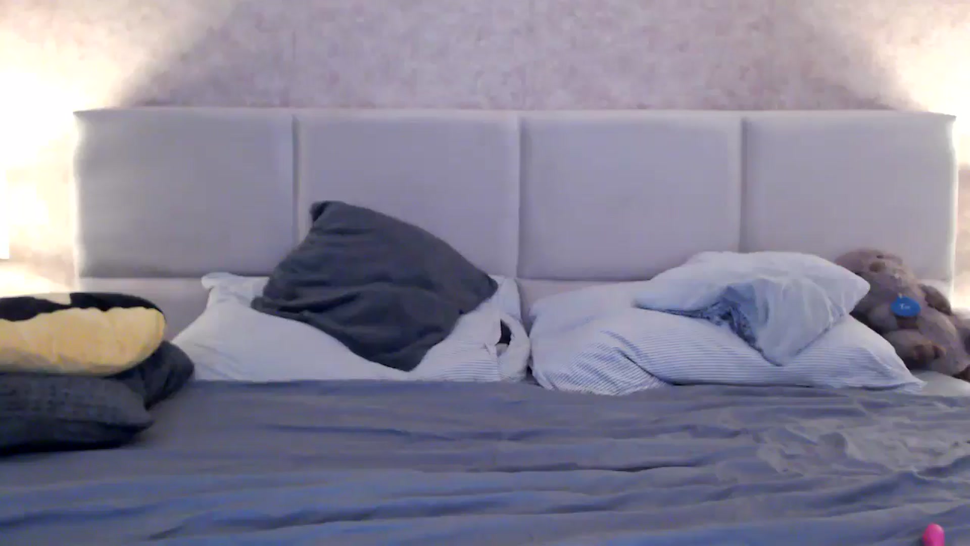 Gallery image thumbnail from MissDivinna's myfreecams stream on, 10/23/2025, 03:21 image 16 of 20