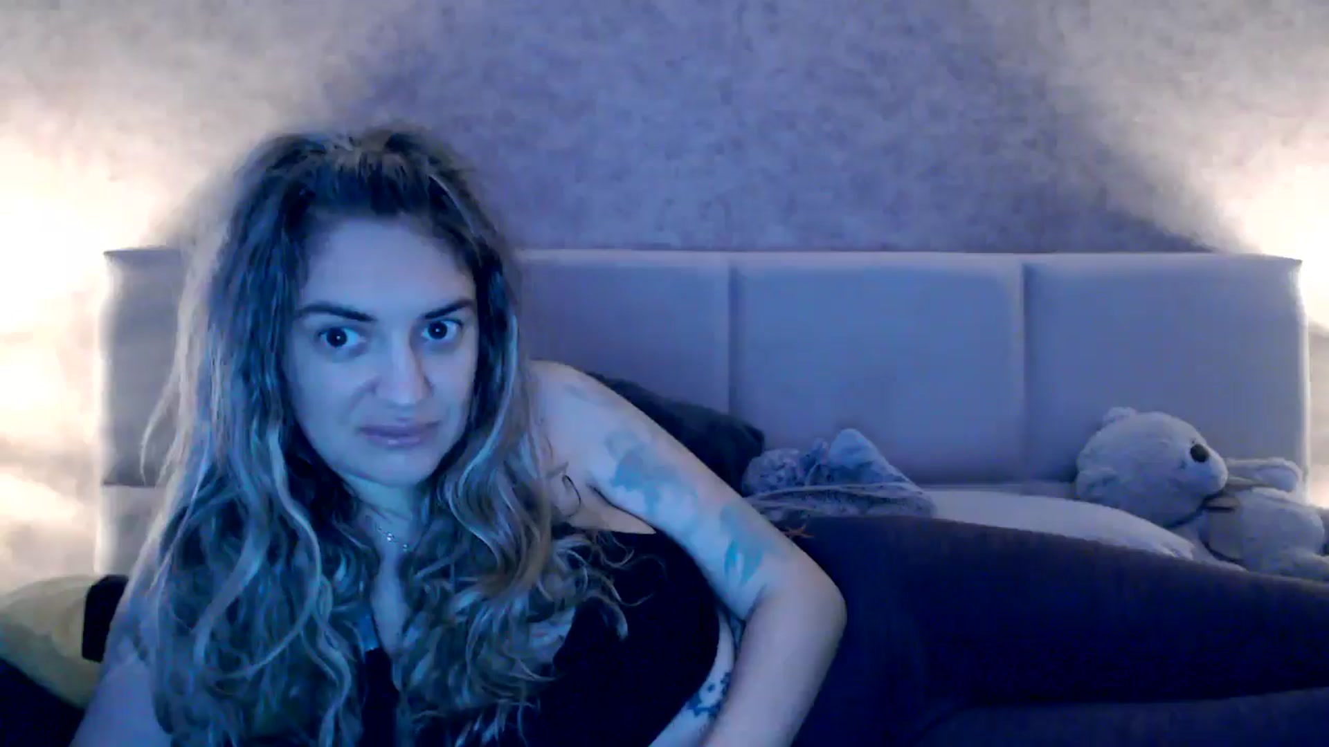 Gallery image thumbnail from MissDivinna's myfreecams stream on, 10/25/2025, 06:07 image 1 of 20