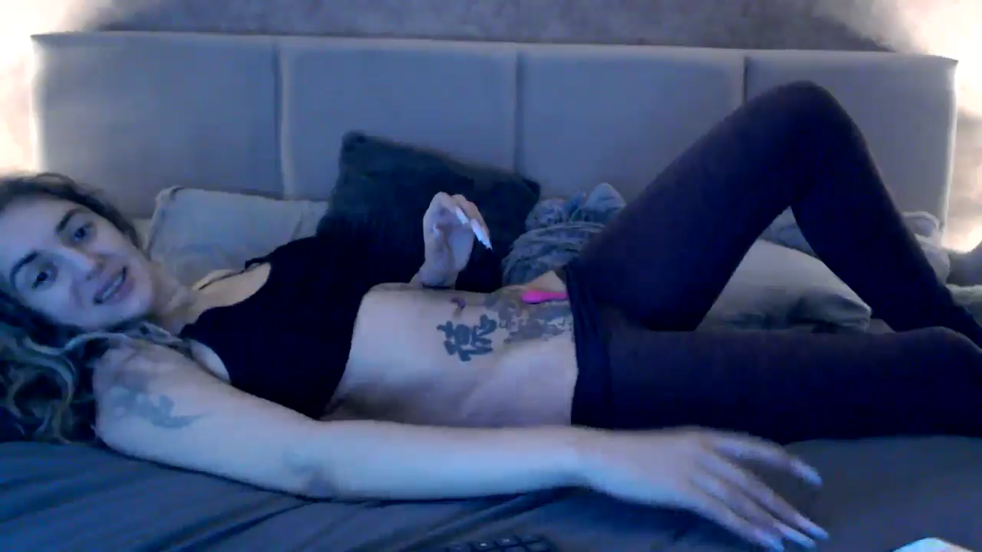 Gallery image thumbnail from MissDivinna's myfreecams stream on, 10/25/2025, 06:07 image 16 of 20