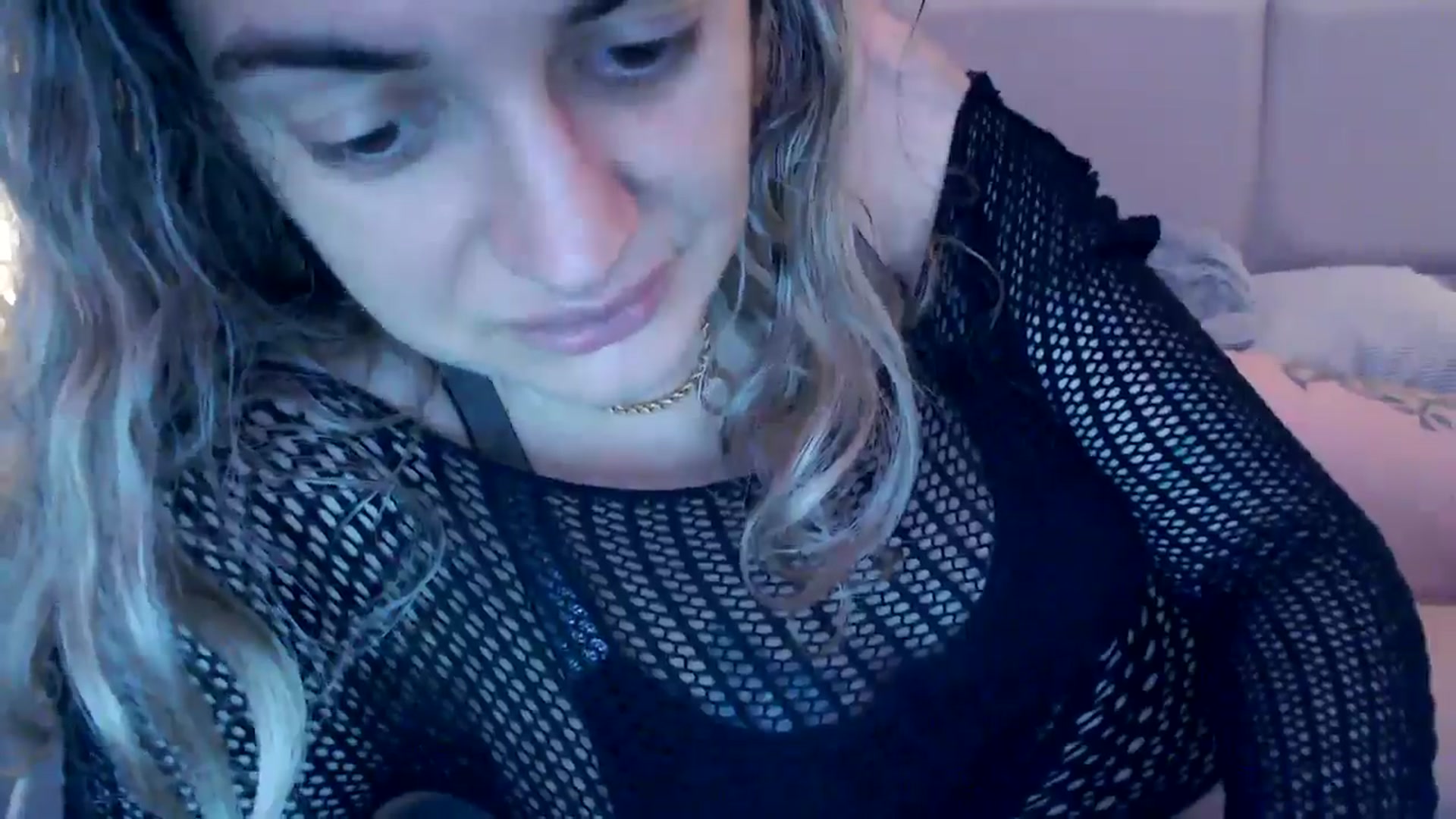 Gallery image thumbnail from MissDivinna's myfreecams stream on, 10/27/2025, 06:30 image 17 of 20