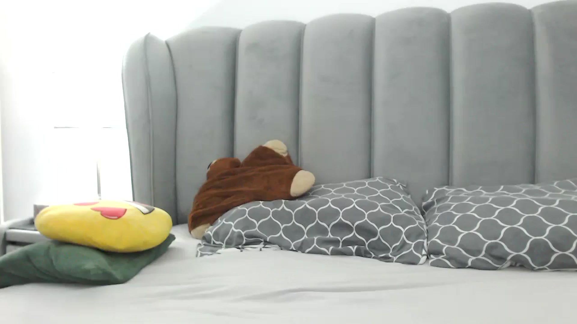 Gallery image thumbnail from MissDivinna's myfreecams stream on, 11/01/2025, 05:51 image 12 of 20